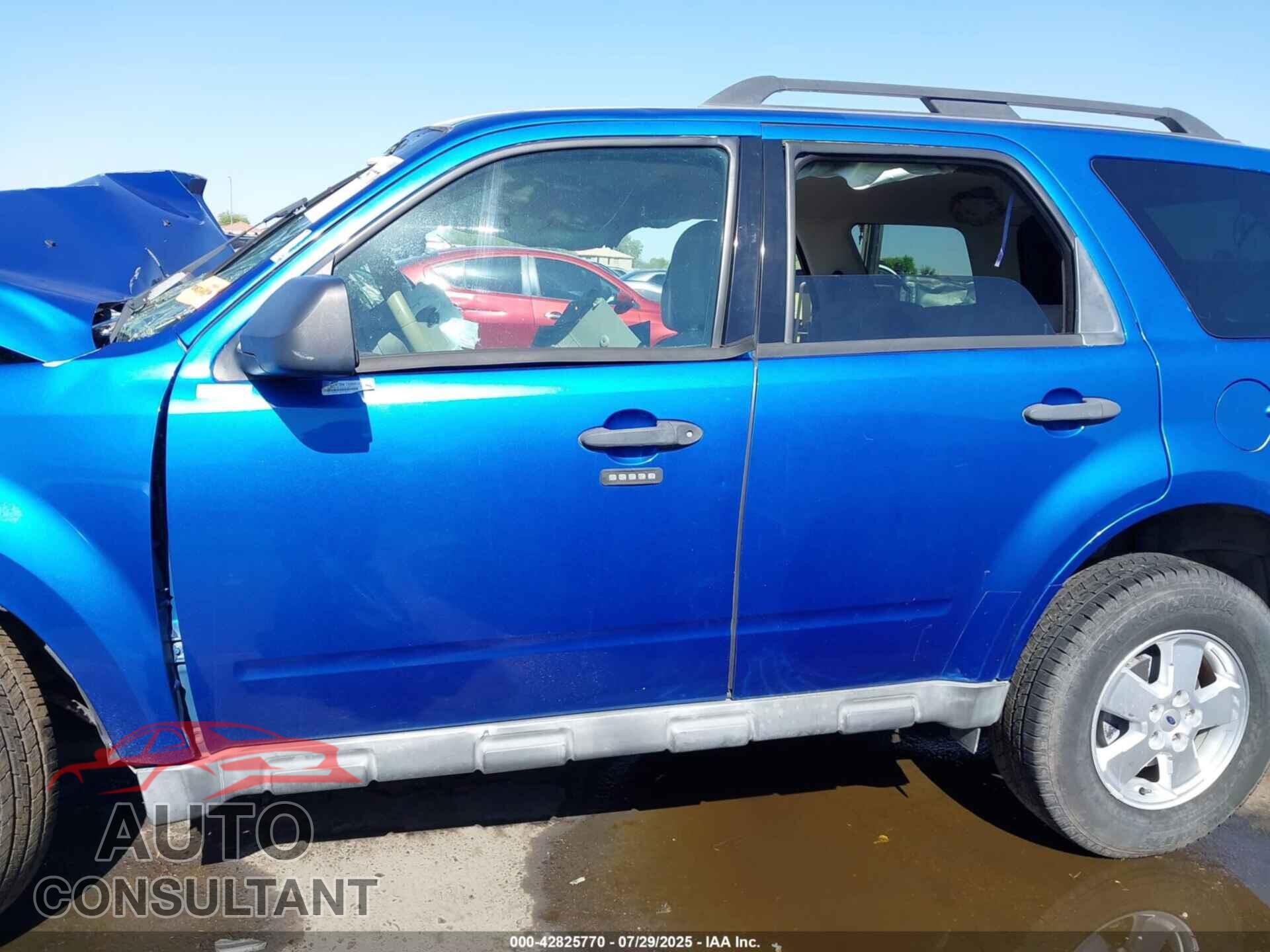 FORD ESCAPE 2011 - 1FMCU0D76BKC19203