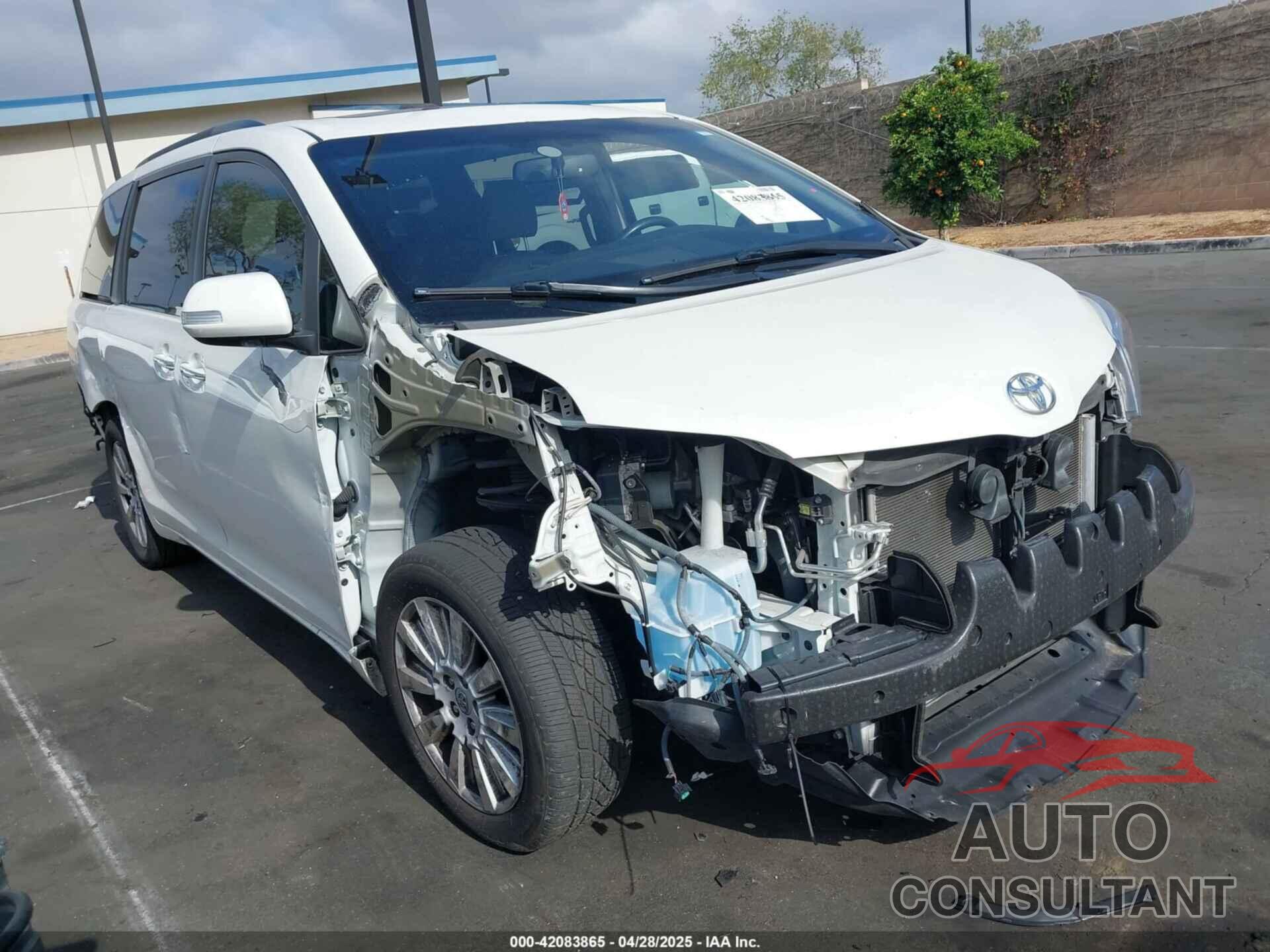 TOYOTA SIENNA 2017 - 5TDYZ3DC5HS826348