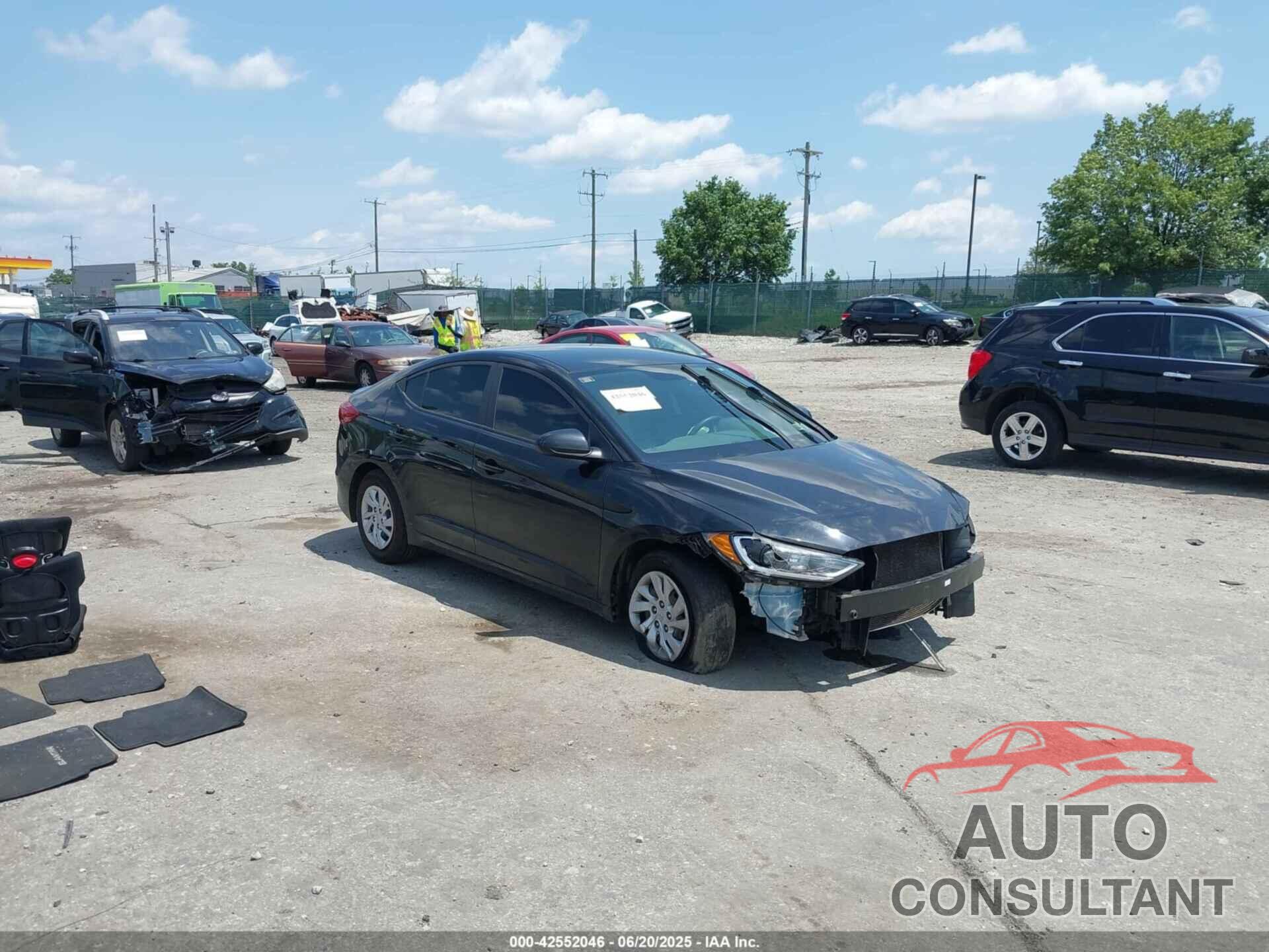 HYUNDAI ELANTRA 2018 - KMHD74LF5JU491045