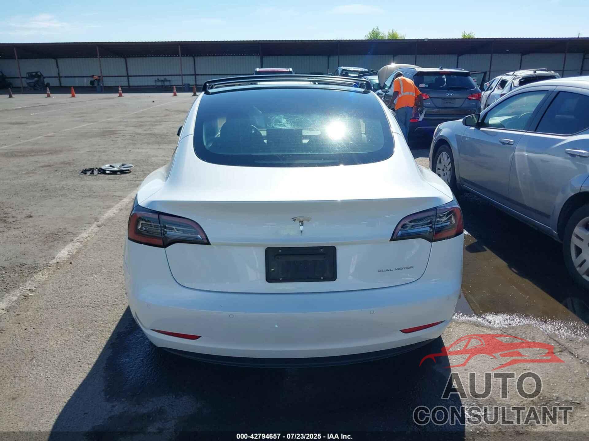 TESLA MODEL 3 2022 - 5YJ3E1EB3NF299846