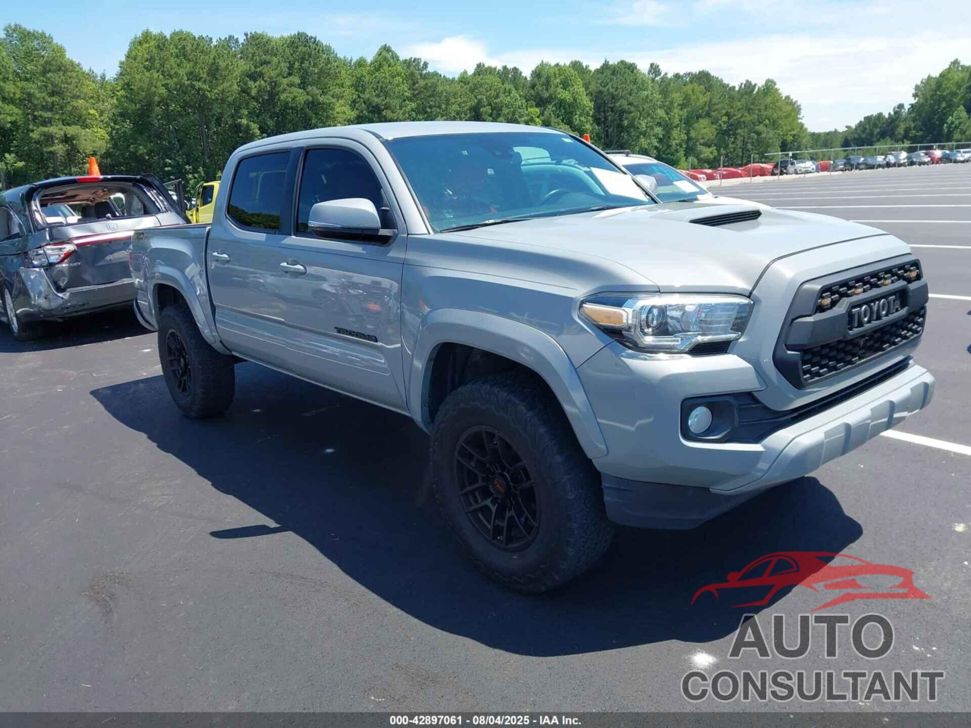 TOYOTA TACOMA 2021 - 5TFAZ5CN5MX095862