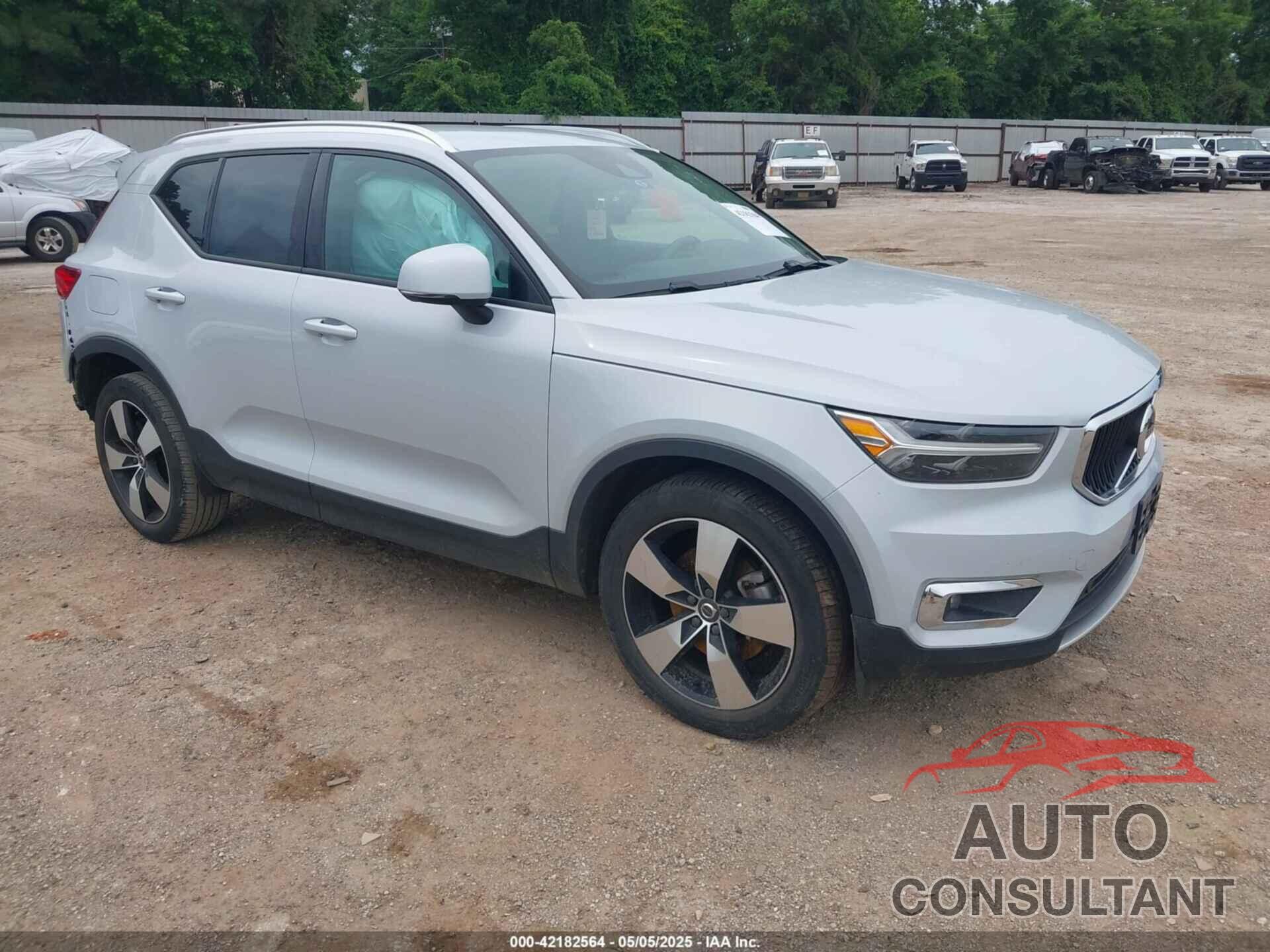 VOLVO XC40 2021 - YV4AC2HKXM2464627