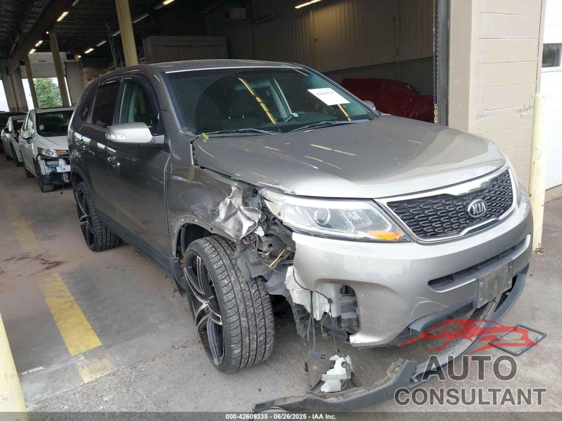 KIA SORENTO 2014 - 5XYKT3A67EG507404