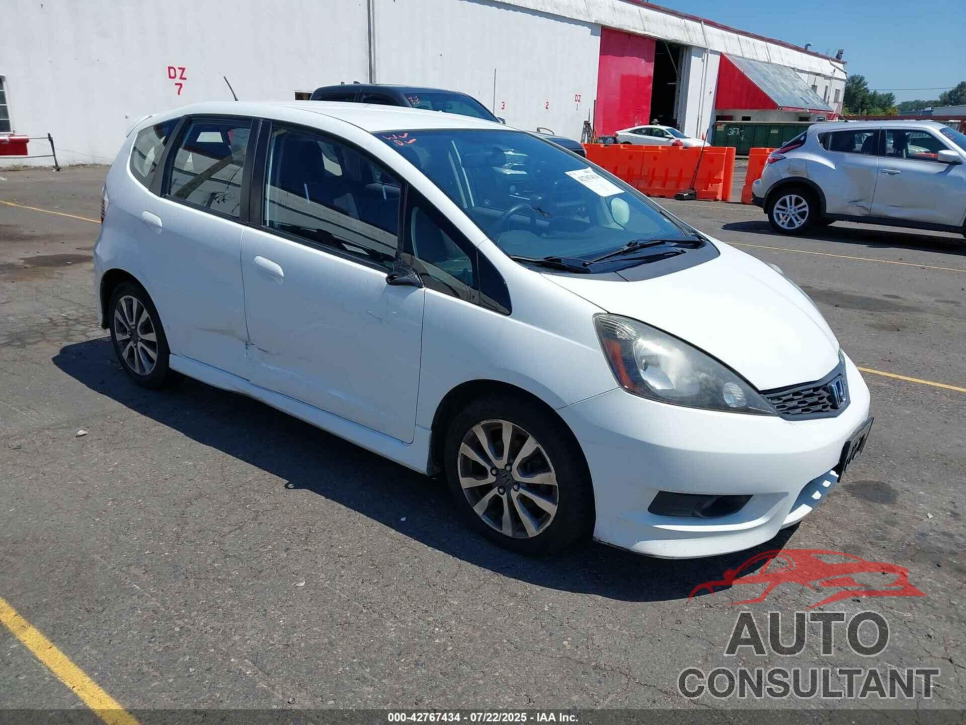 HONDA FIT 2013 - JHMGE8H59DC074101