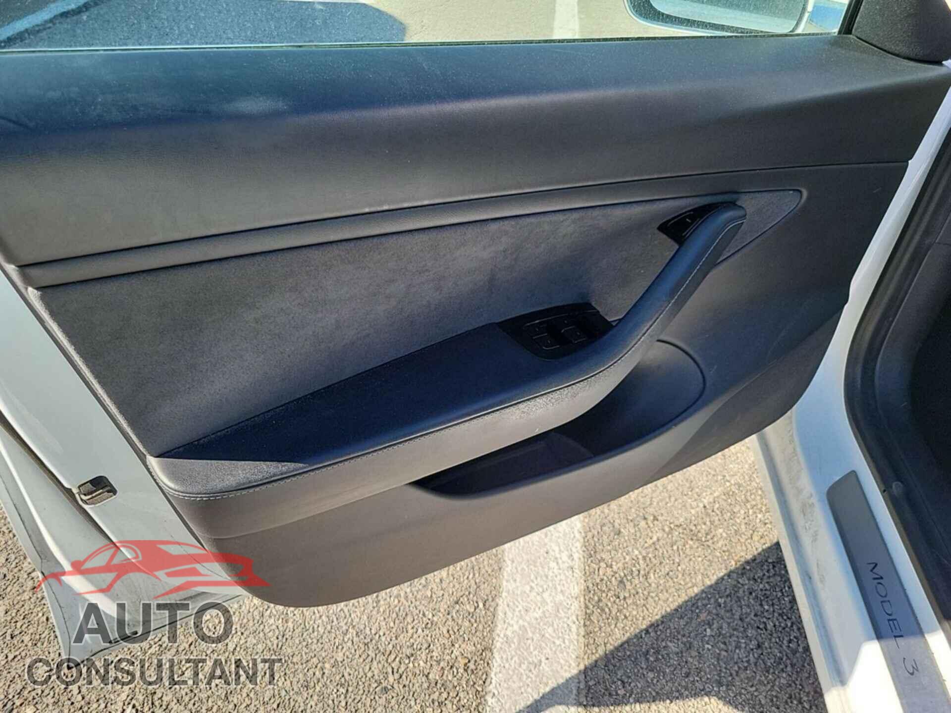 TESLA MODEL 3 2020 - 5YJ3E1EB7LF637357