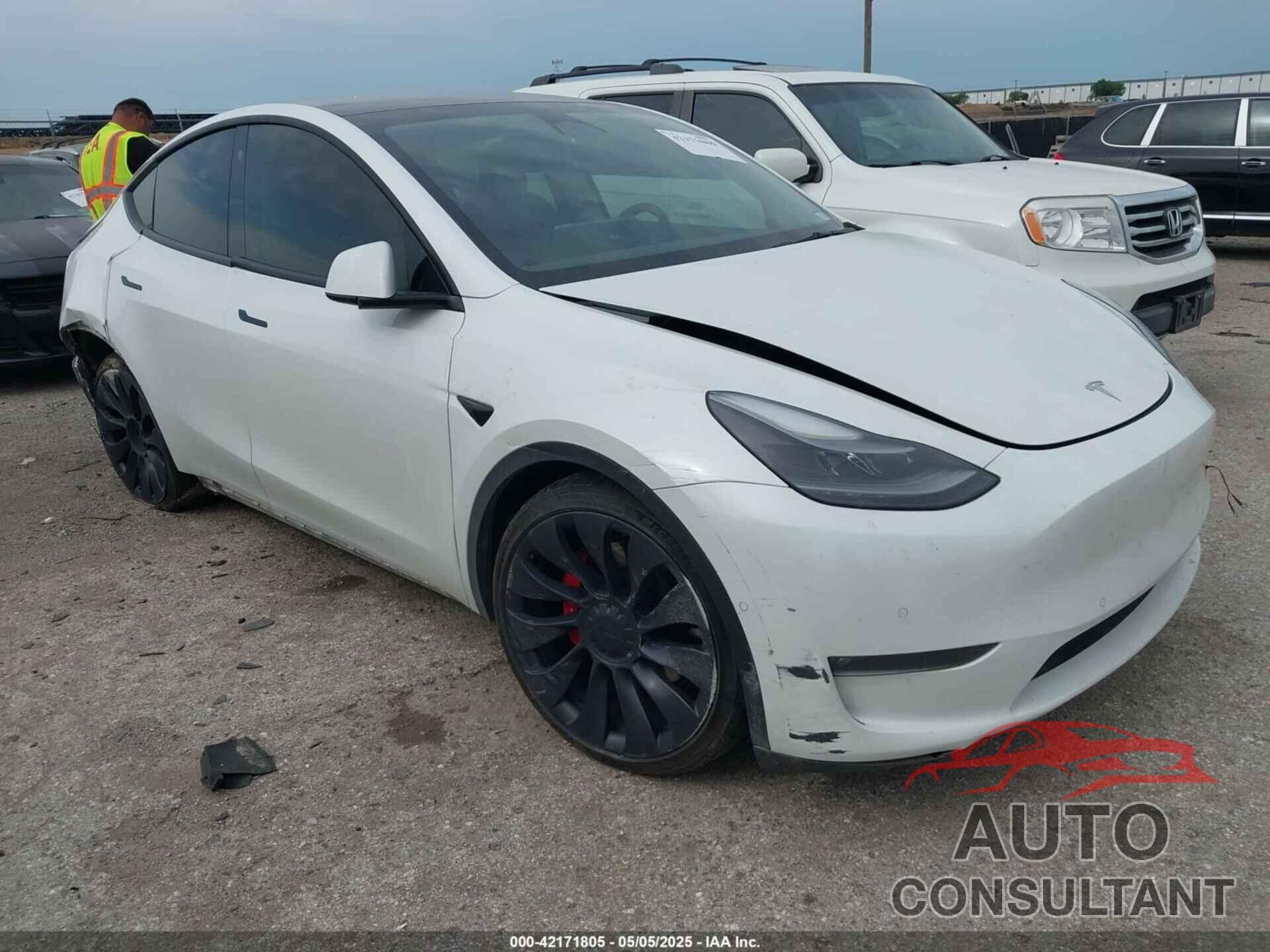 TESLA MODEL Y 2021 - 5YJYGDEF4MF250206
