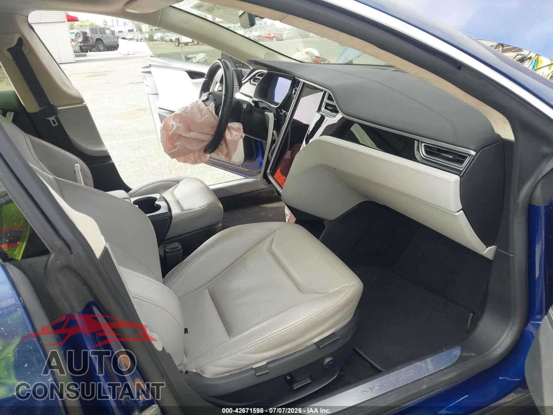 TESLA MODEL S 2016 - 5YJSA1E16GF129921