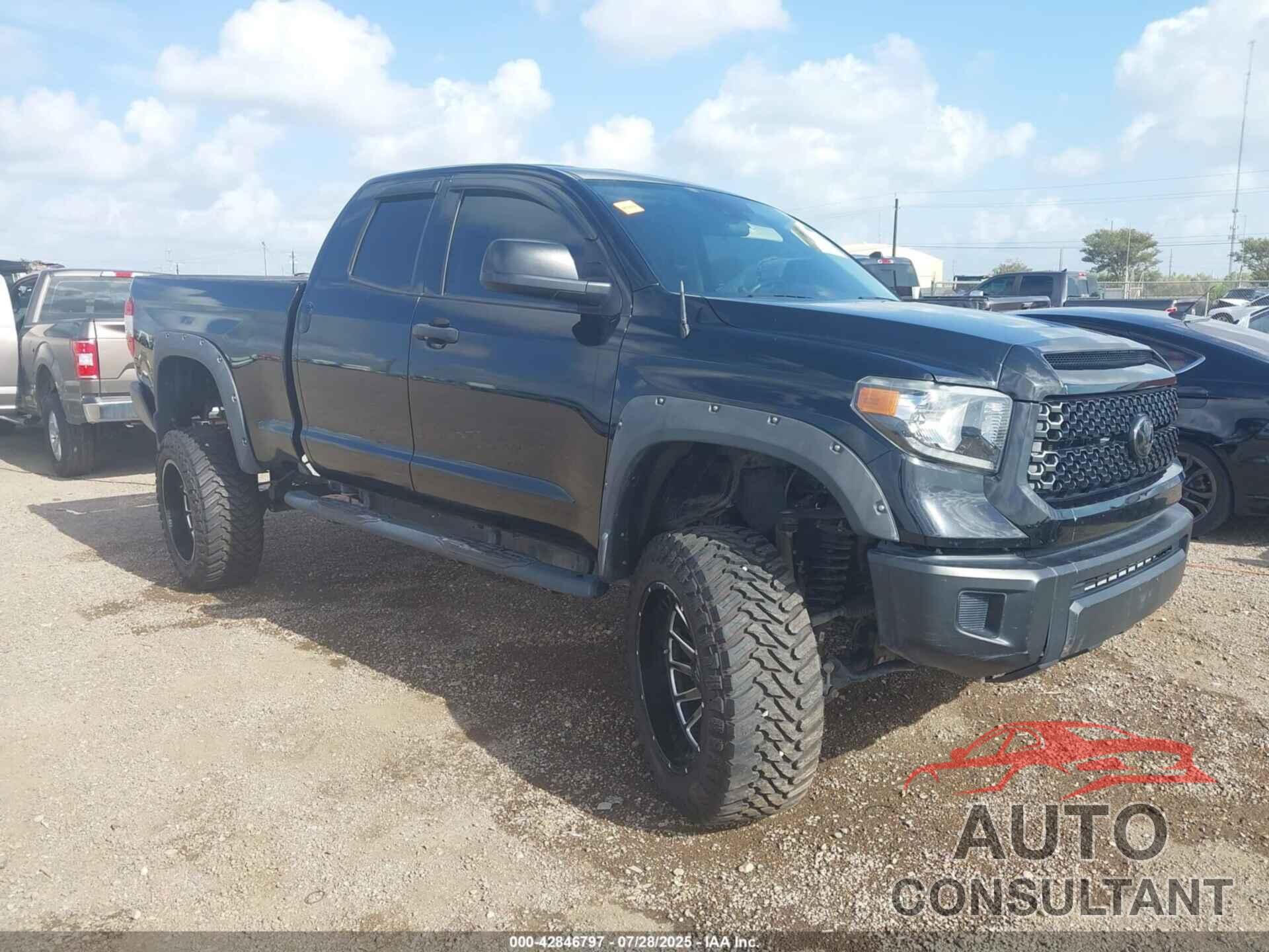 TOYOTA TUNDRA 2019 - 5TFRM5F18KX140736