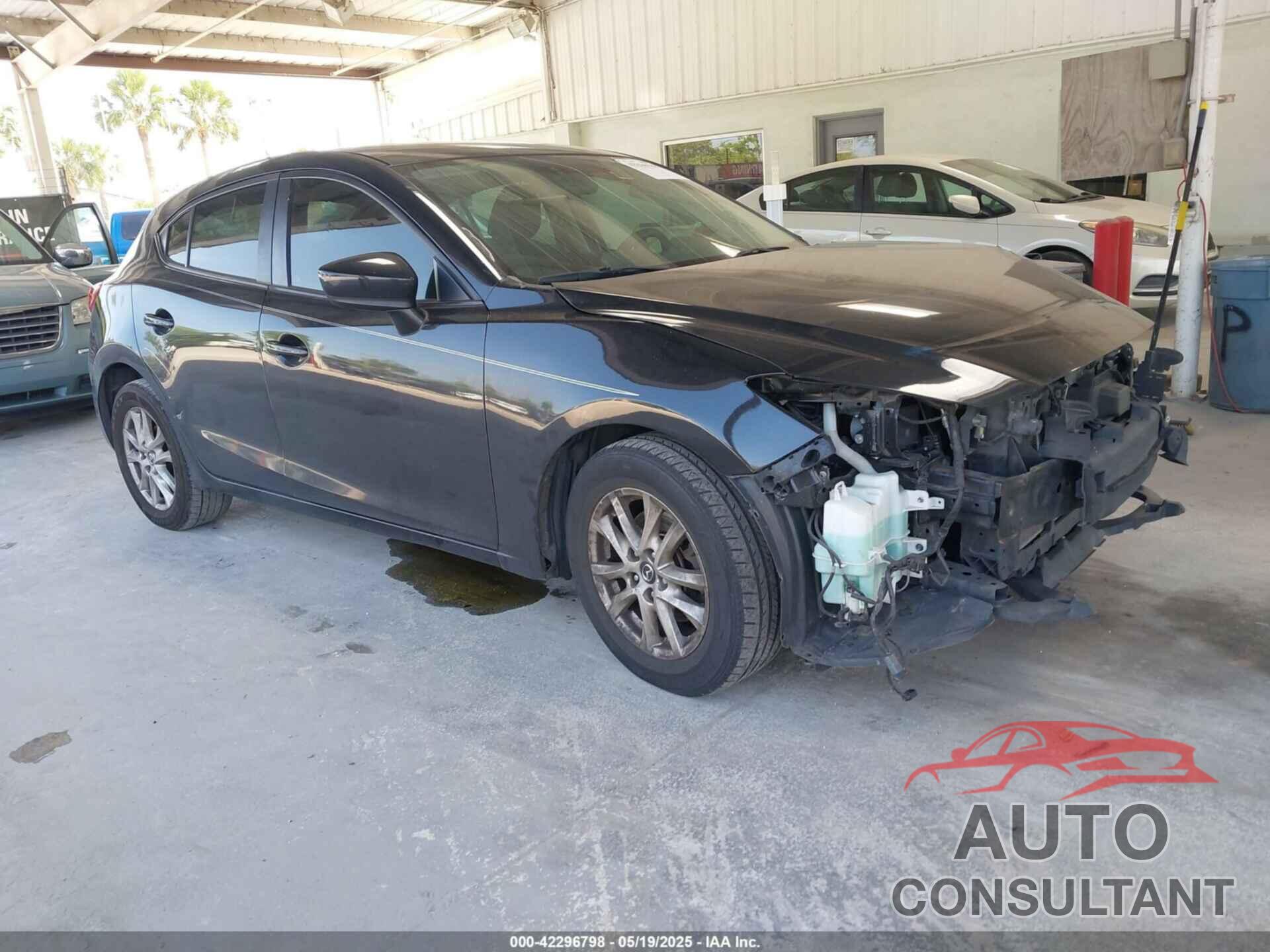MAZDA MAZDA3 2017 - 3MZBN1K76HM100748