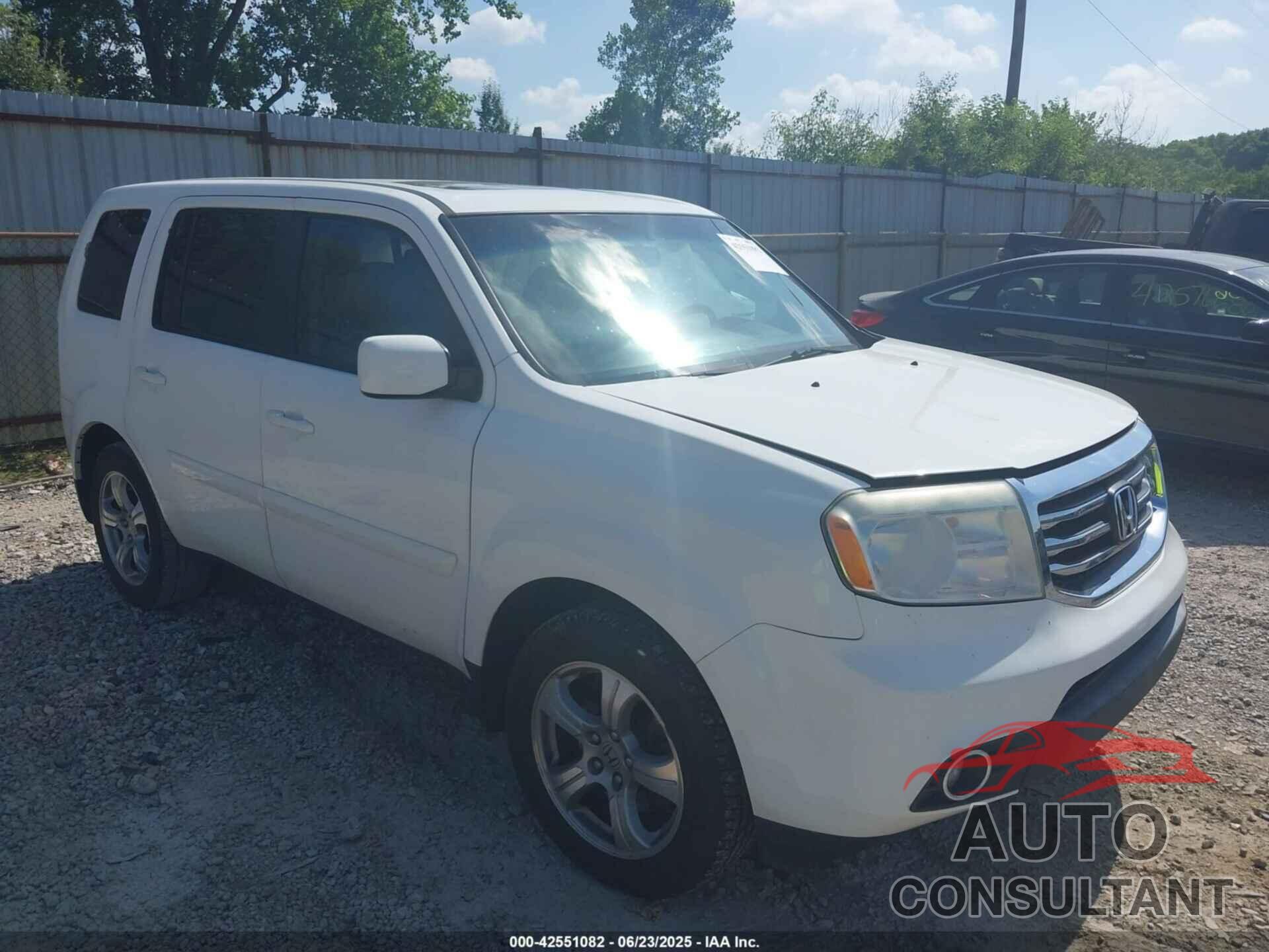HONDA PILOT 2015 - 5FNYF4H57FB009734