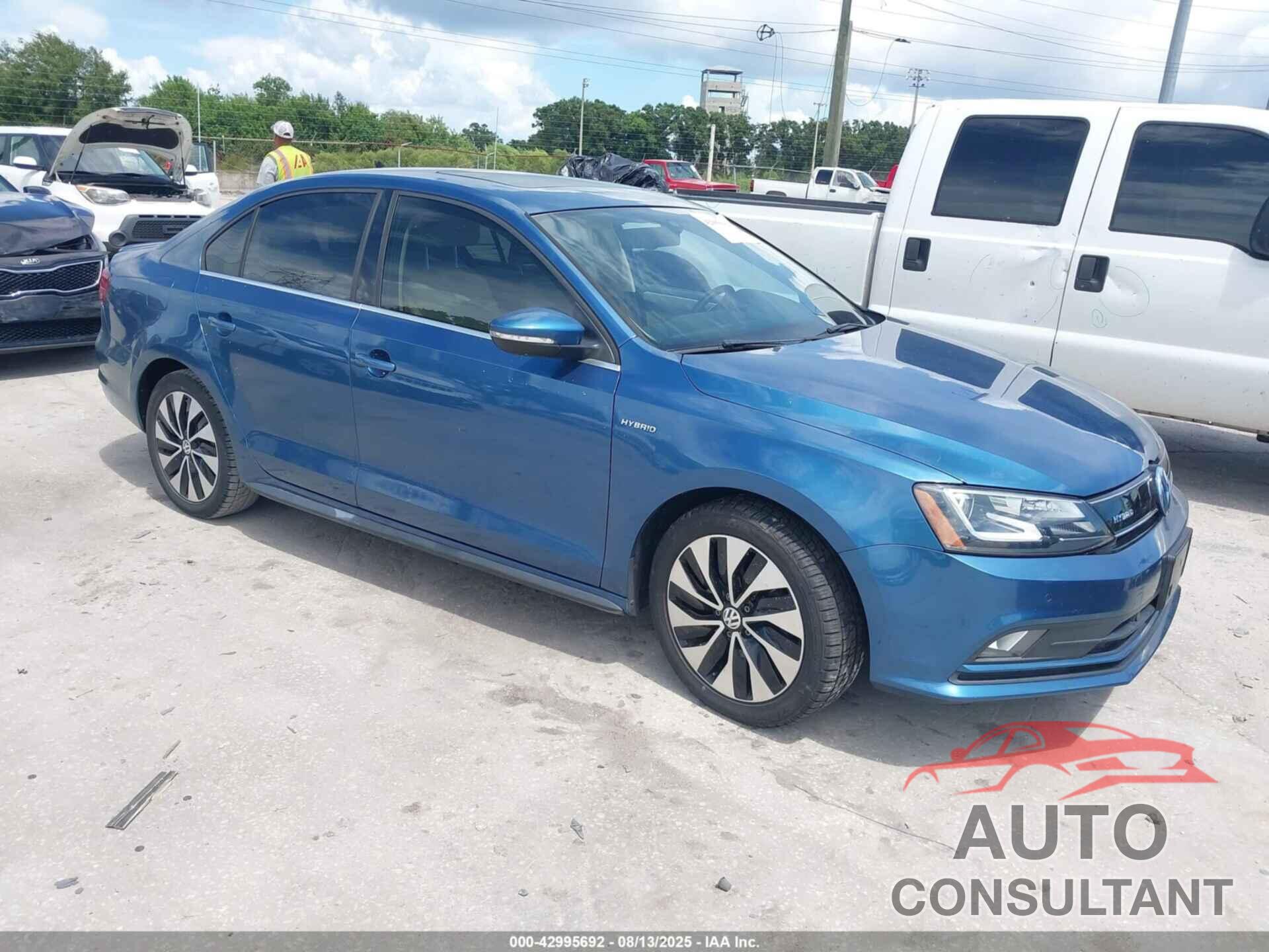 VOLKSWAGEN JETTA HYBRID 2015 - 3VW637AJXFM402709