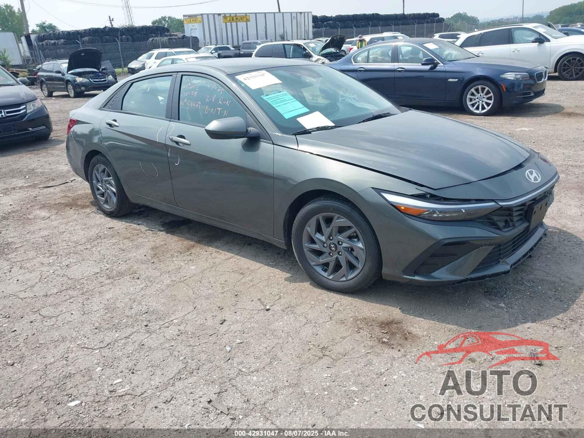 HYUNDAI ELANTRA 2024 - KMHLM4DG2RU816984