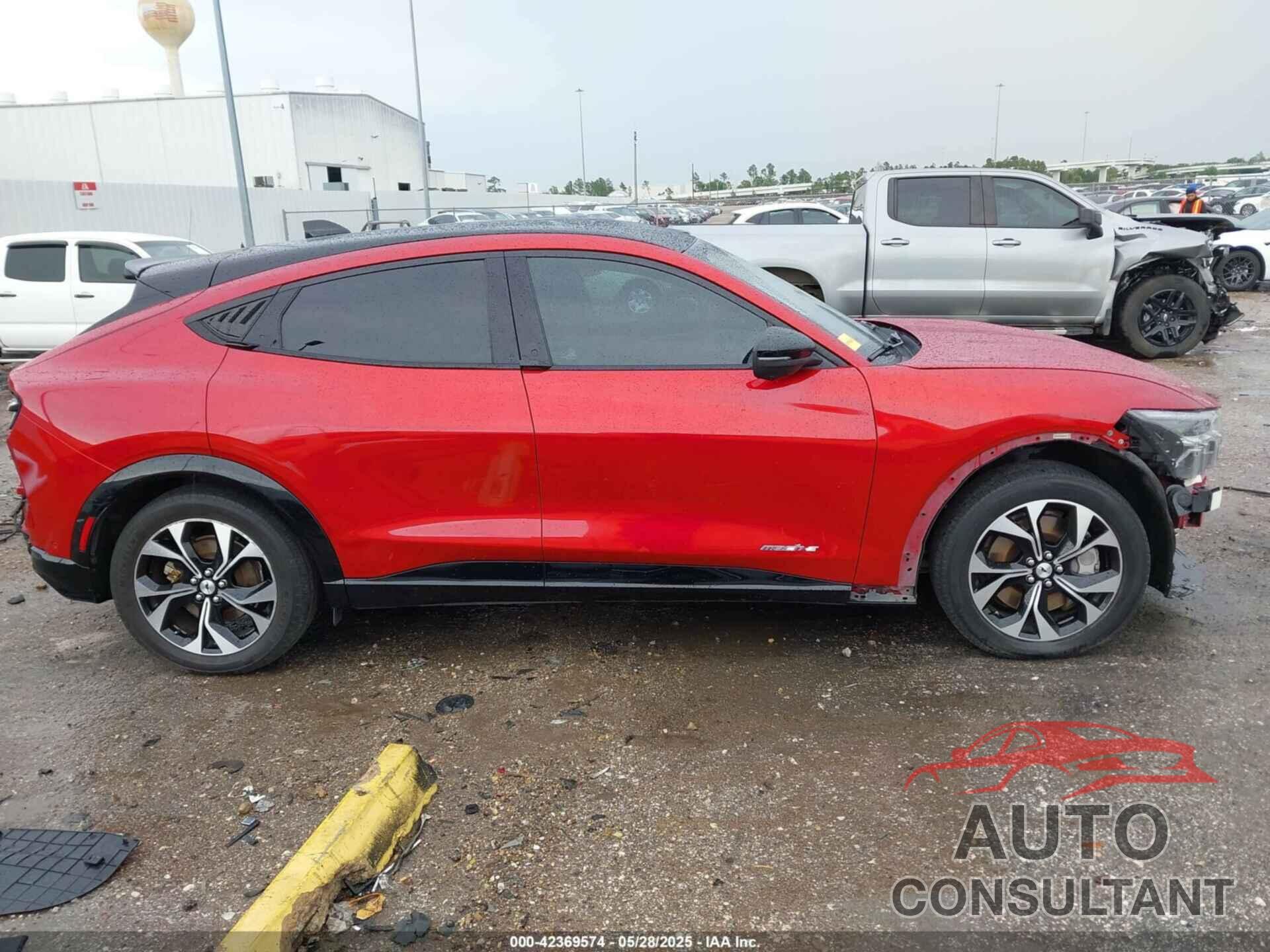 FORD MUSTANG MACH-E 2022 - 3FMTK3RM1NMA57631