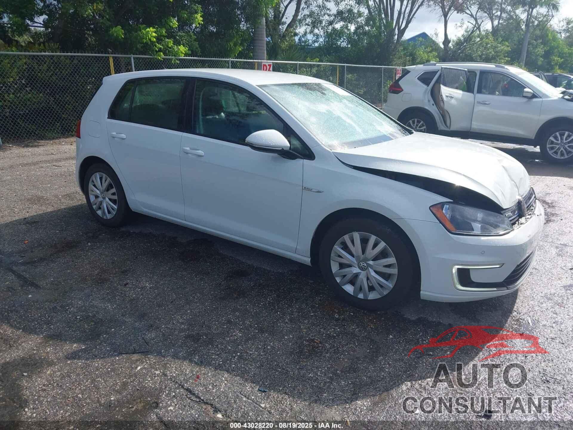 VOLKSWAGEN E-GOLF 2015 - WVWKP7AU2FW904713