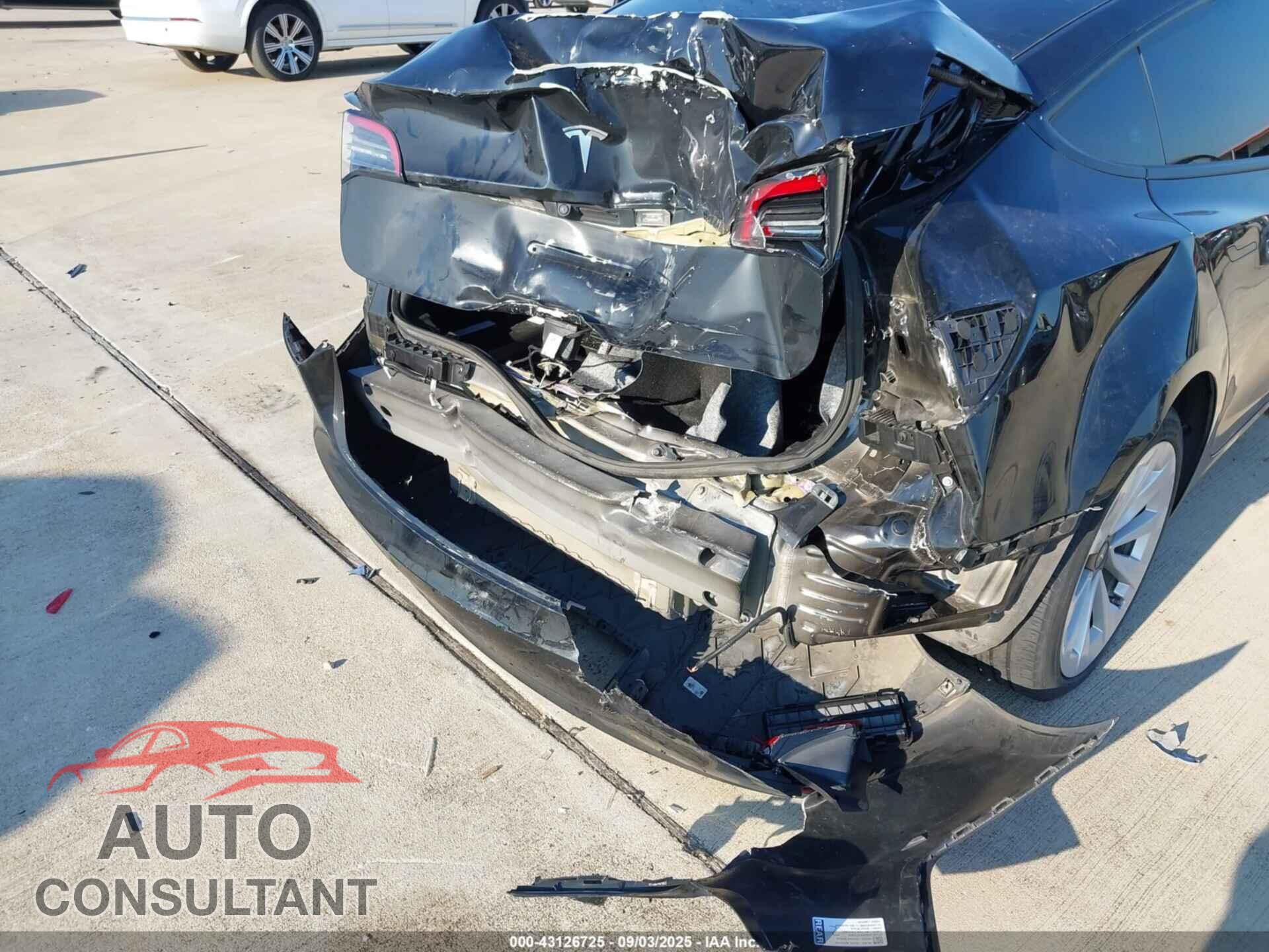 TESLA MODEL 3 2023 - 5YJ3E1EA5PF671925