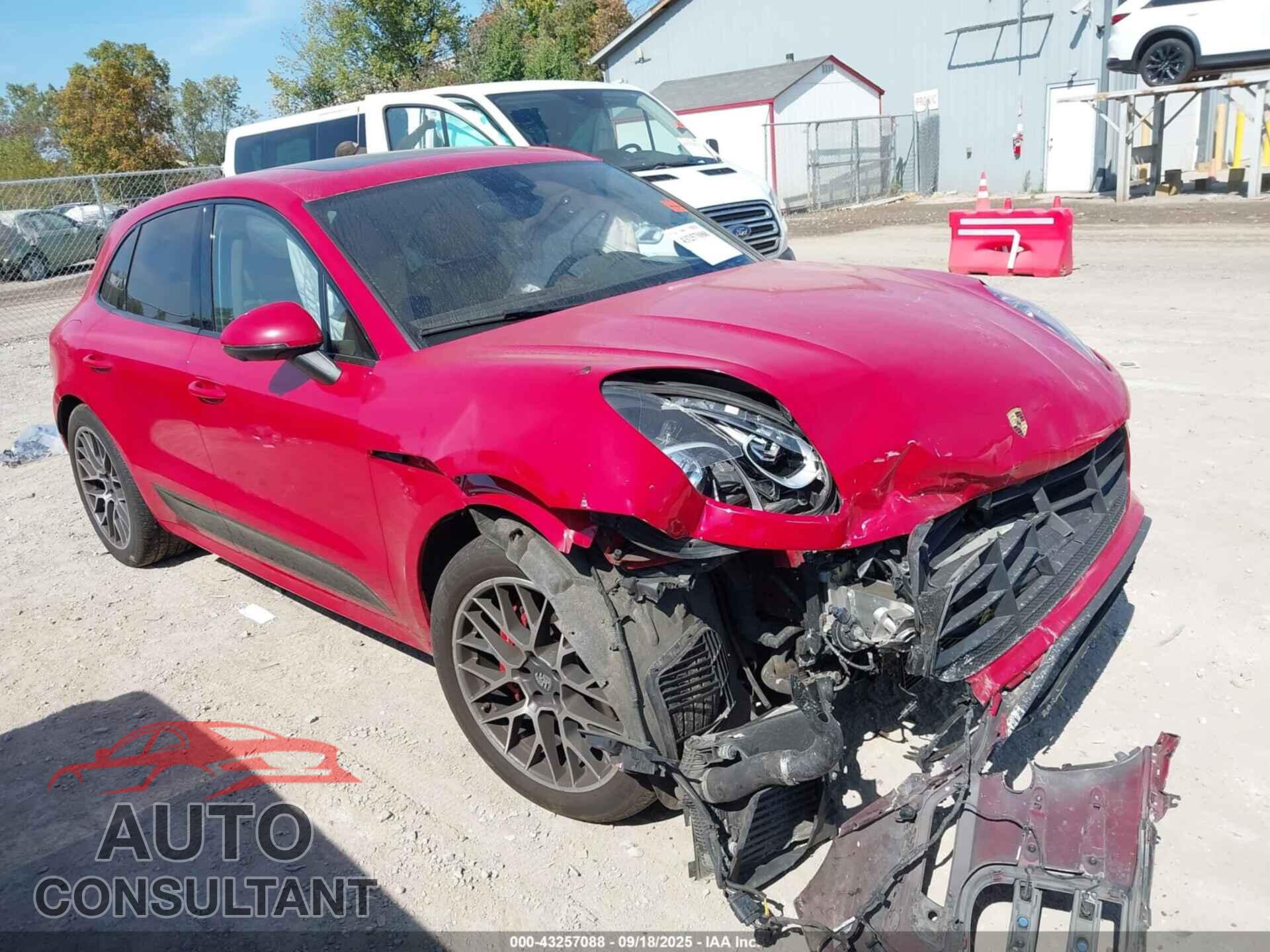 PORSCHE MACAN 2017 - WP1AF2A52HLB61709