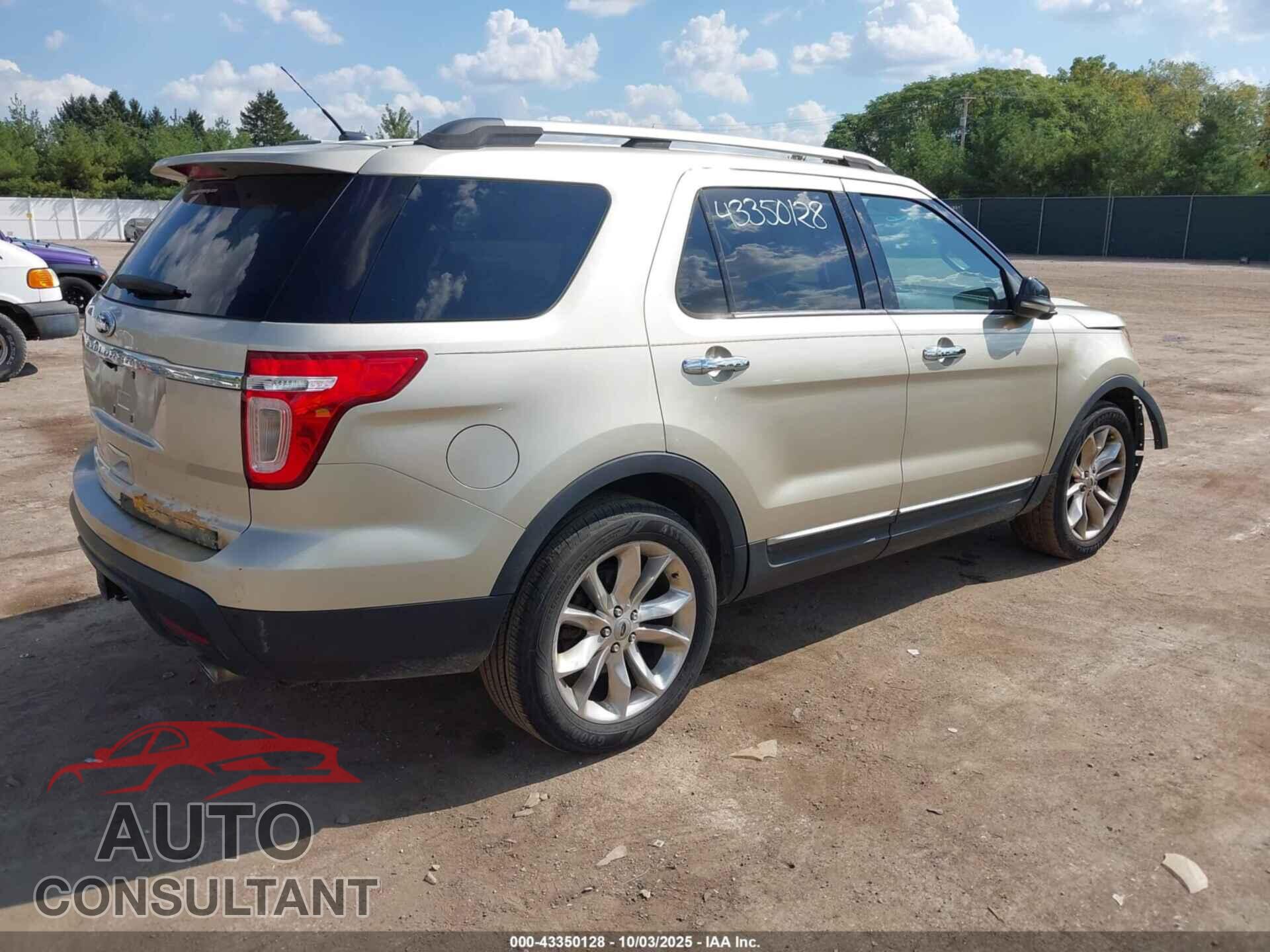 FORD EXPLORER 2011 - 1FMHK7D82BGA75861