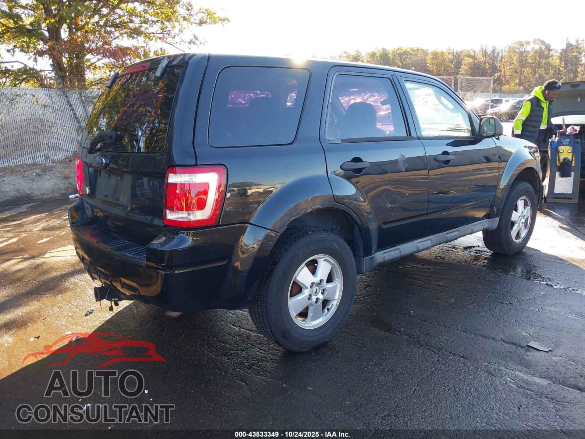 FORD ESCAPE 2012 - 1FMCU9C77CKC70135