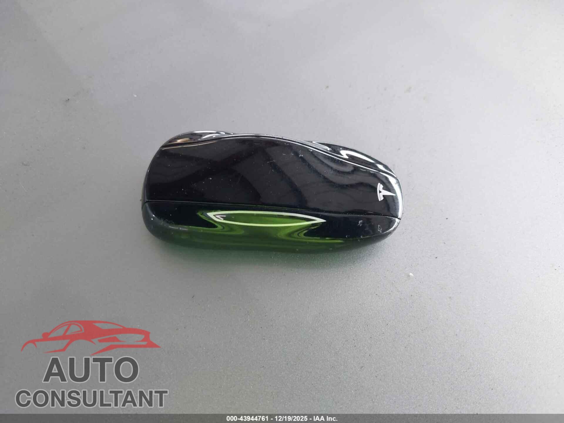 TESLA MODEL S 2016 - 5YJSA1E25GF121950