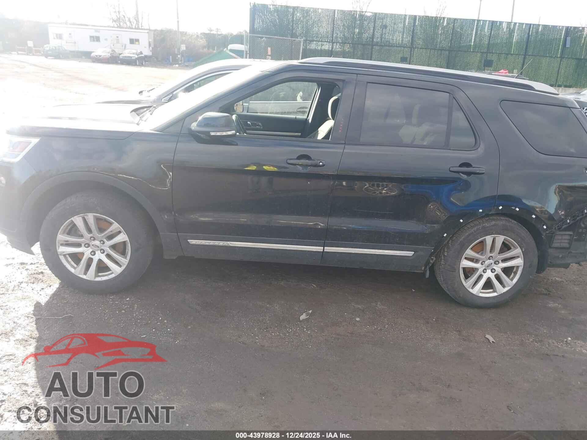 FORD EXPLORER 2018 - 1FM5K8D80JGB37393