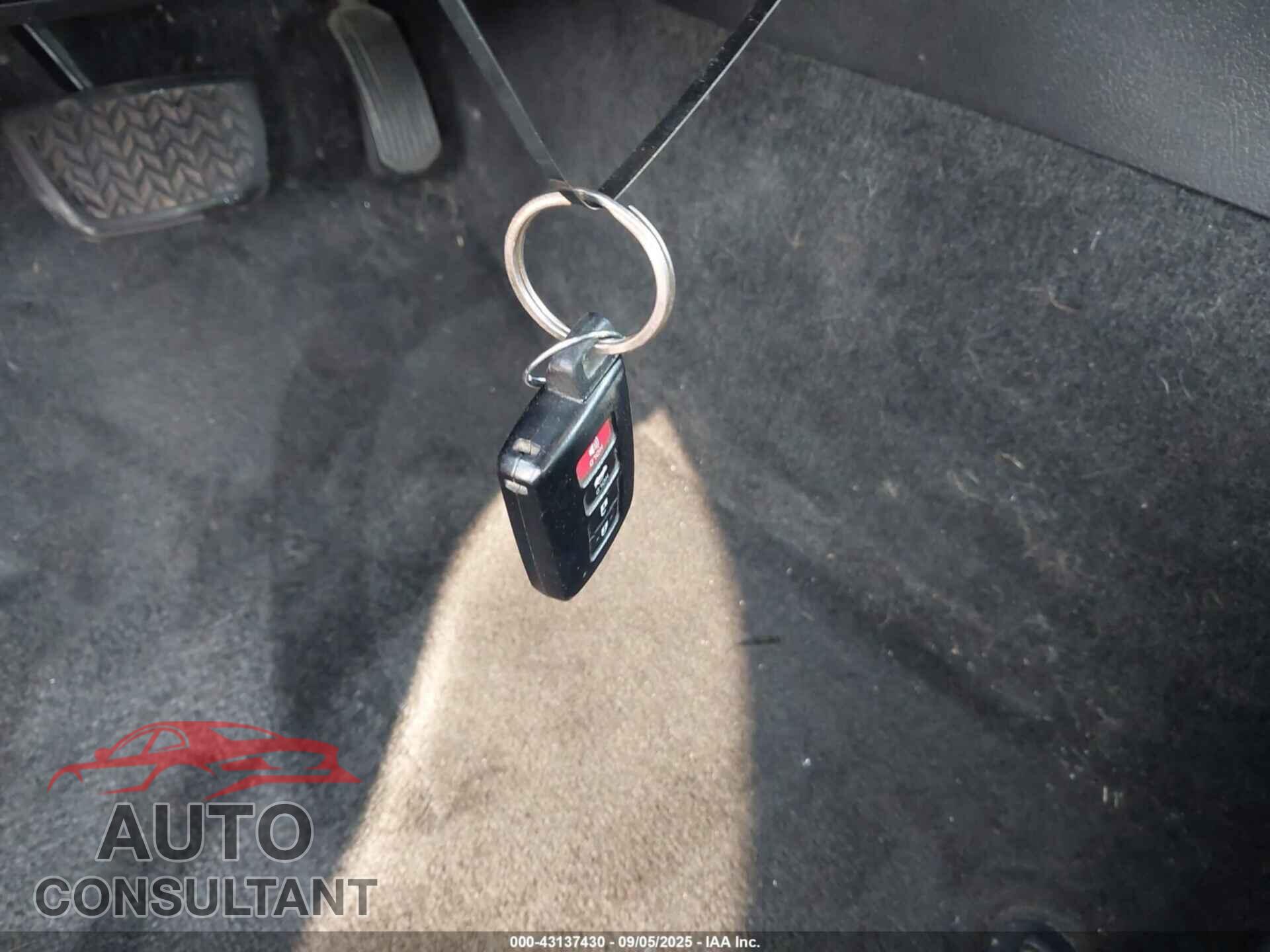 TOYOTA AVALON 2015 - 4T1BK1EB3FU170644