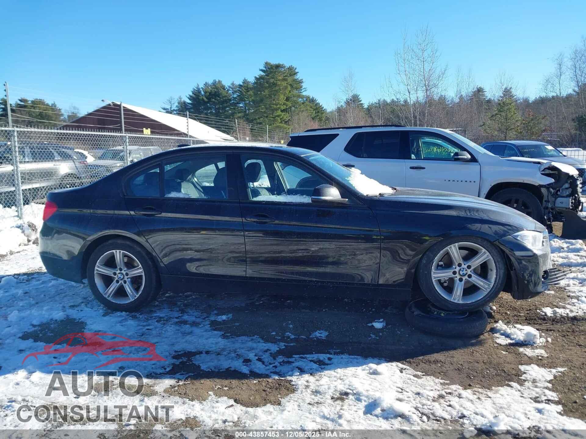 BMW 320I 2013 - WBA3C3C53DF982085