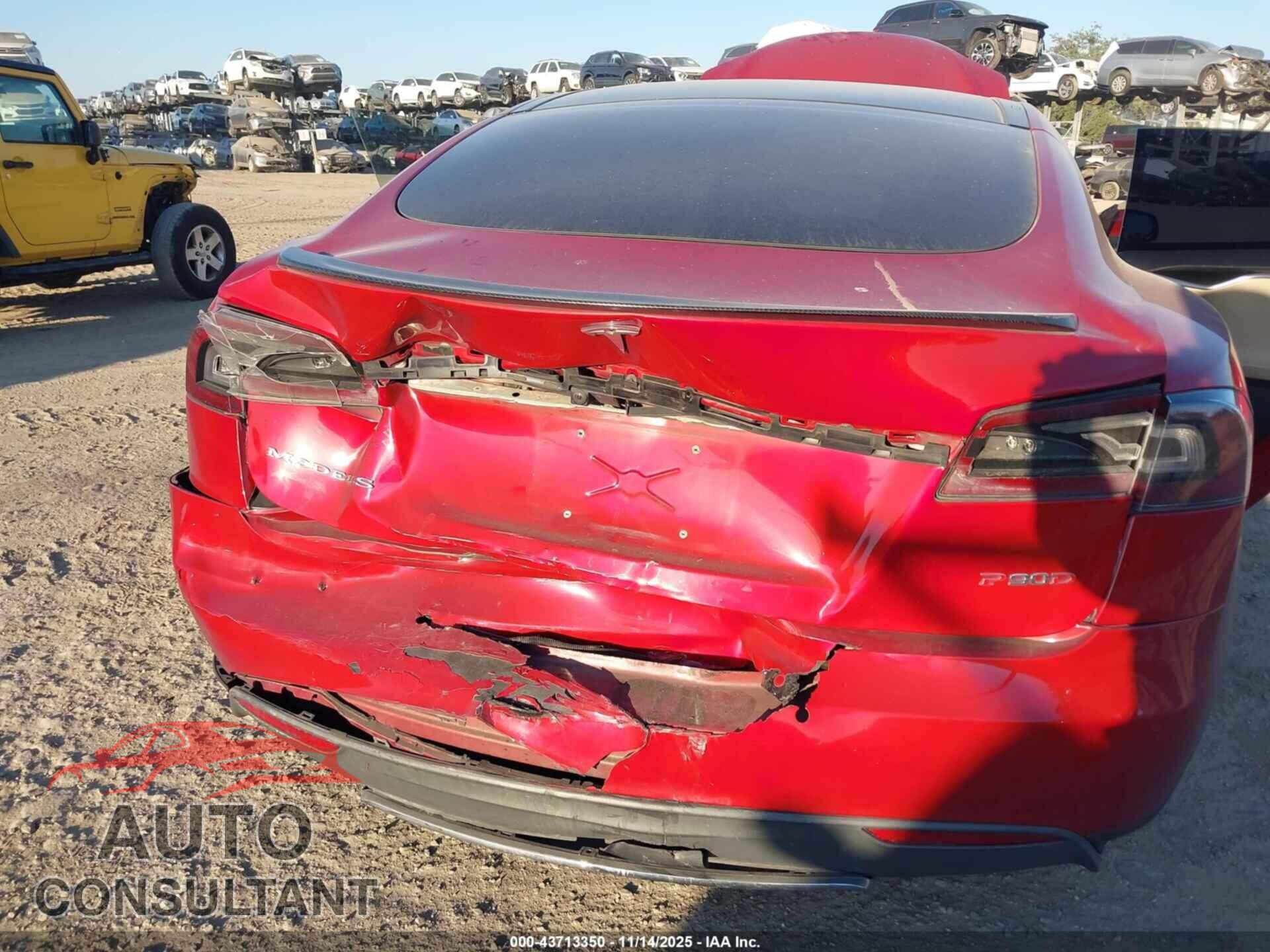 TESLA MODEL S 2015 - 5YJSA1E42FF108430