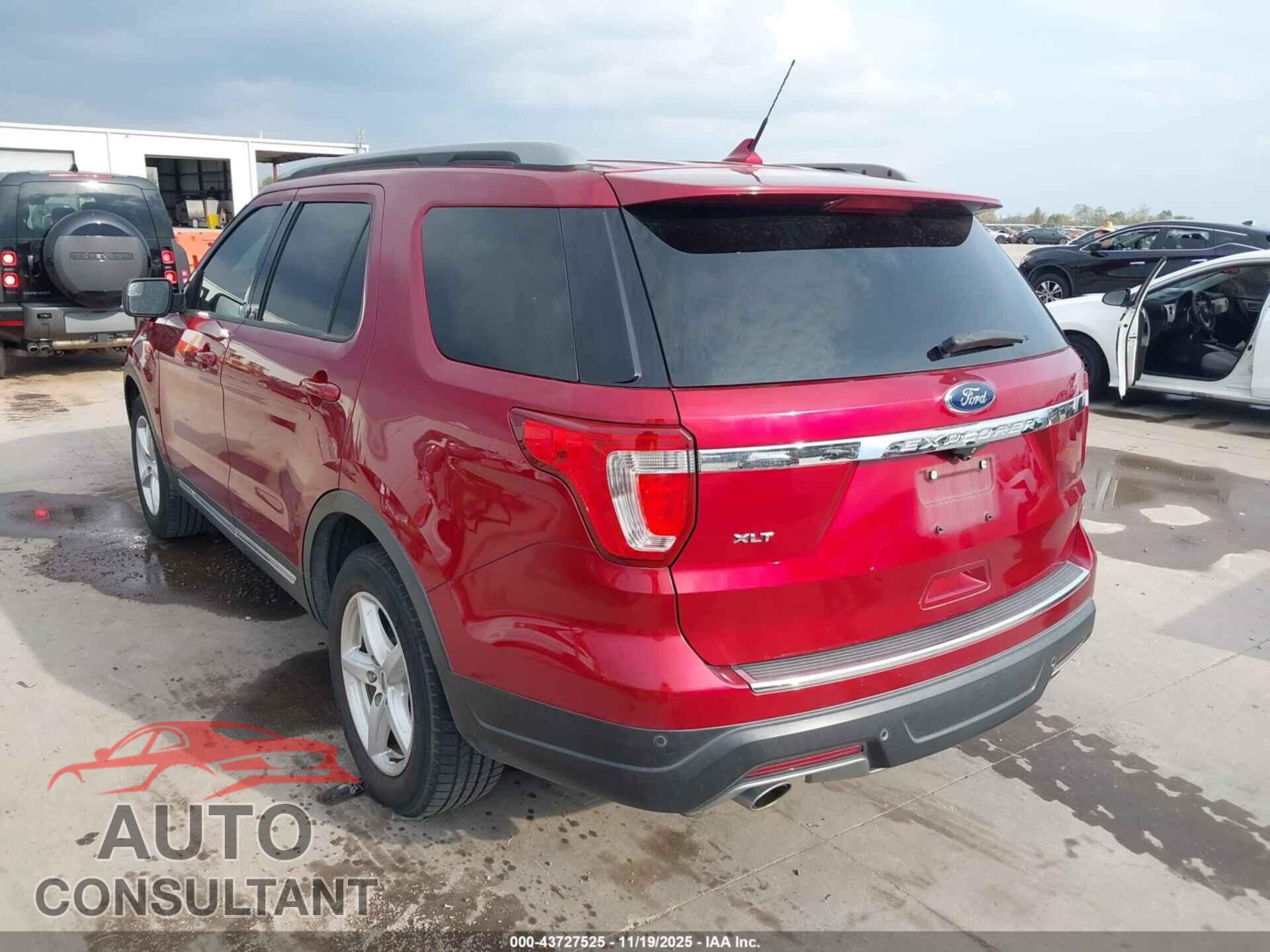 FORD EXPLORER 2018 - 1FM5K7D88JGB55599