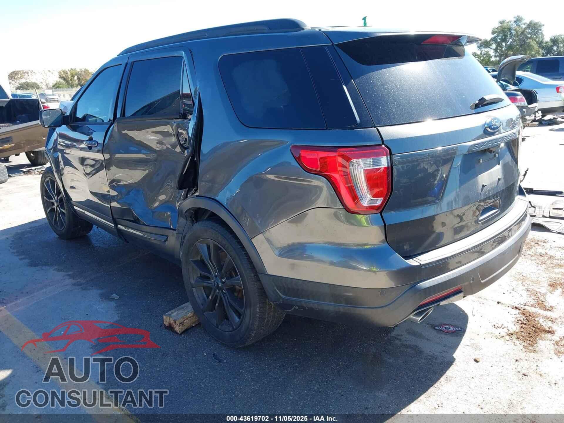 FORD EXPLORER 2018 - 1FM5K7D88JGB07309