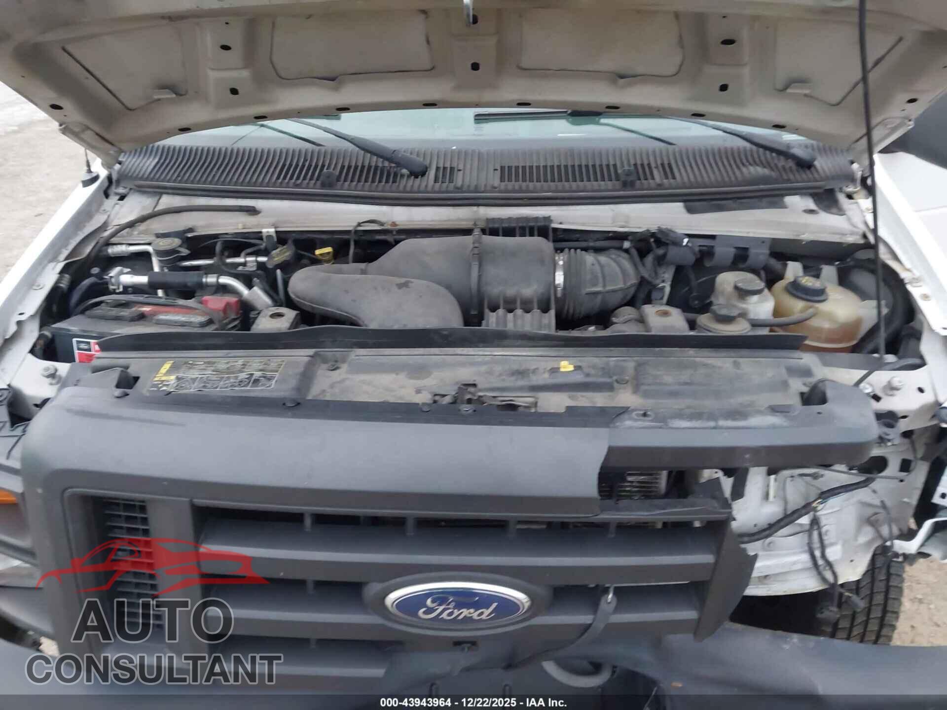 FORD E-350 SUPER DUTY 2011 - 1FBSS3BL7BDB31423