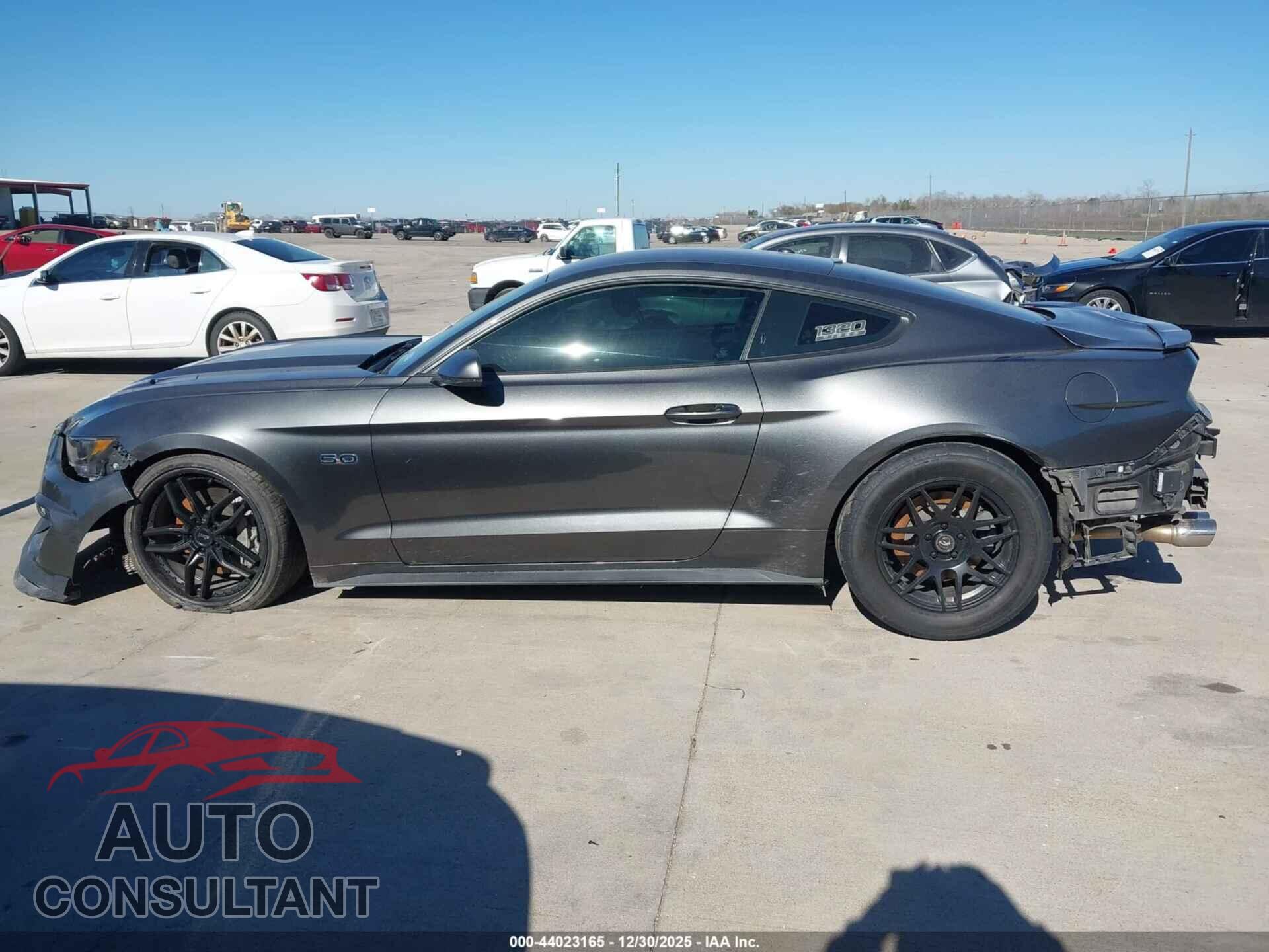 FORD MUSTANG 2015 - 1FA6P8CF8F5302156