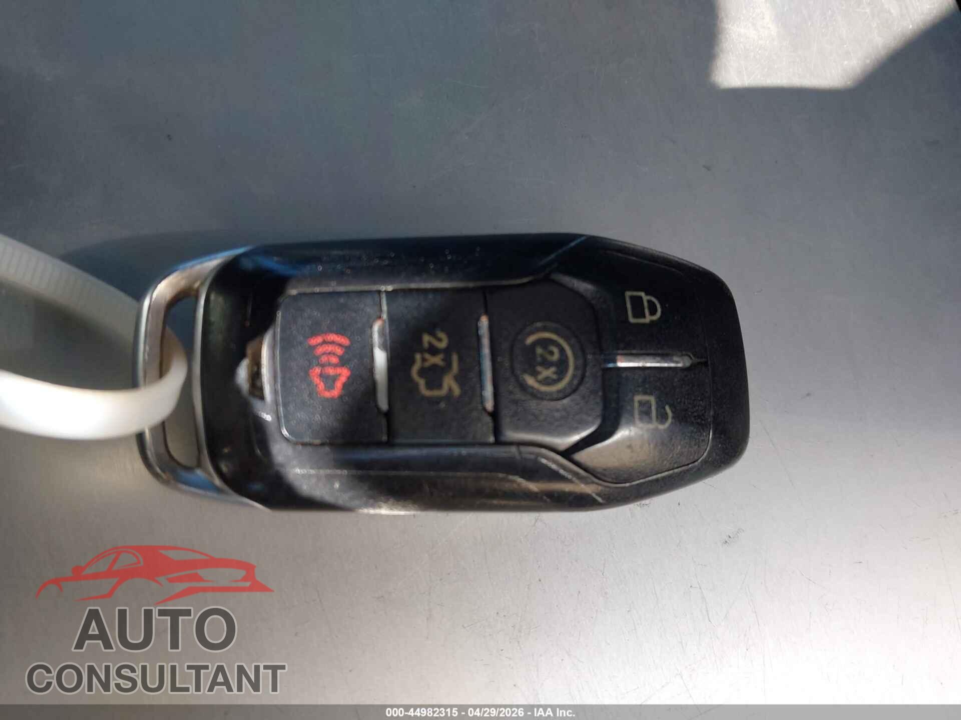 FORD MUSTANG 2016 - 1FA6P8CF7G5256885