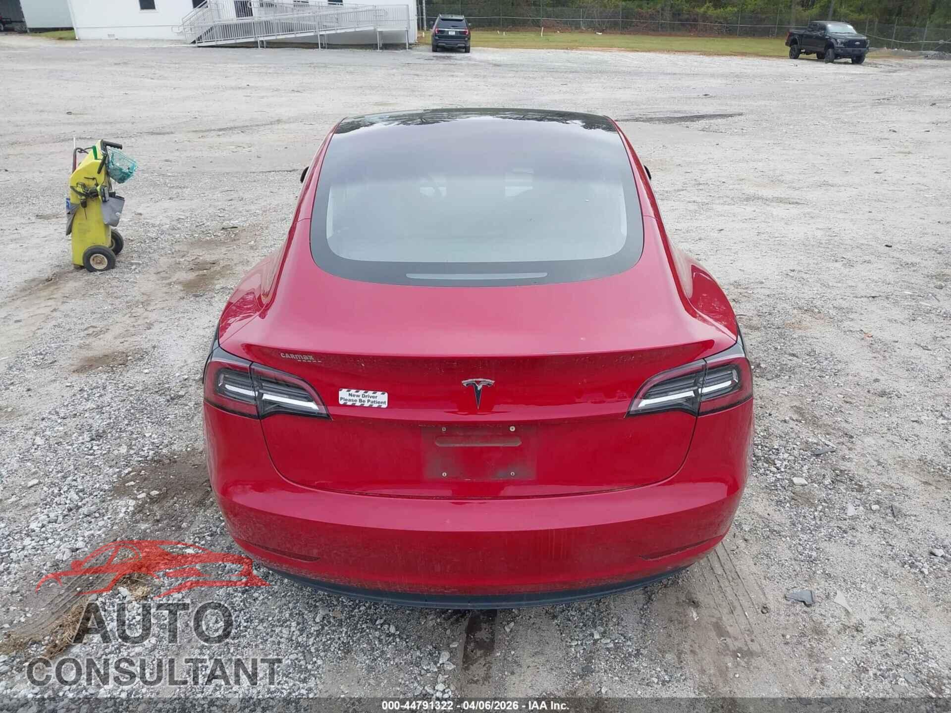 TESLA MODEL 3 2018 - 5YJ3E1EA8JF024443