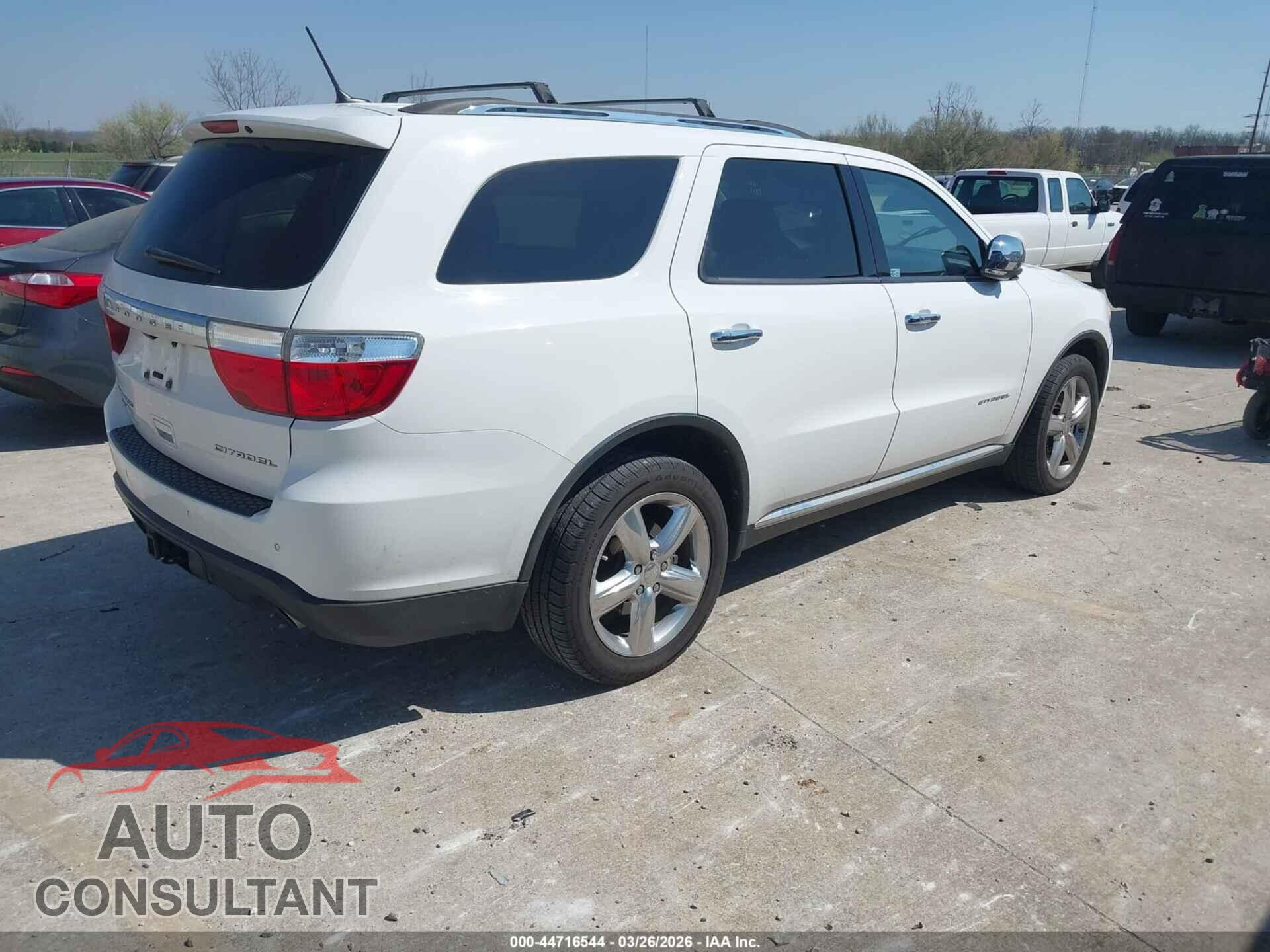 DODGE DURANGO 2013 - 1C4SDJET1DC652538