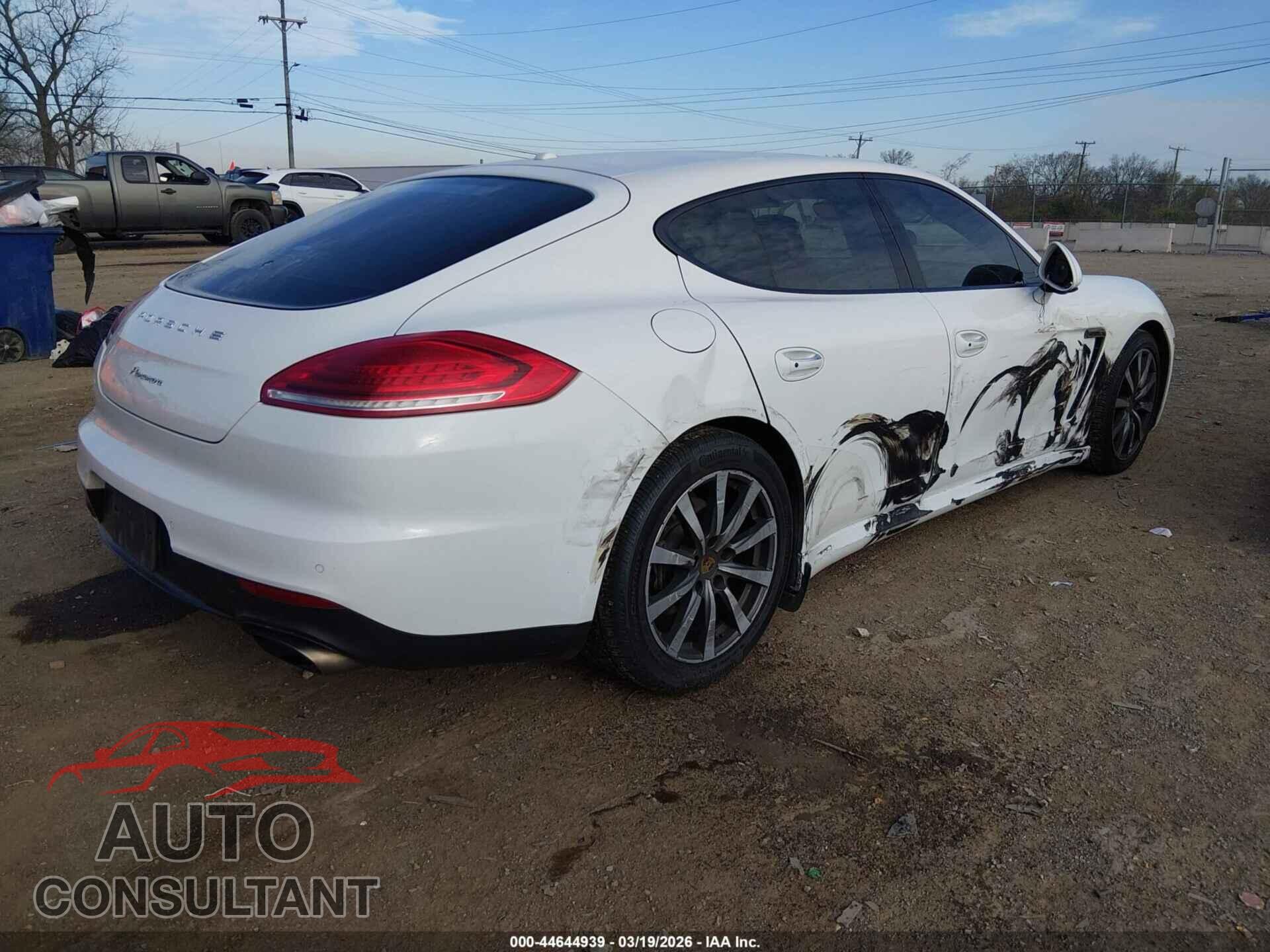 PORSCHE PANAMERA 2015 - WP0AA2A72FL005197