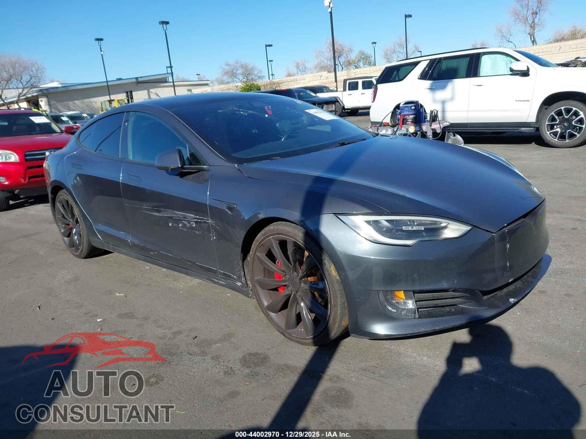 TESLA MODEL S 2017 - 5YJSA1E15HF225167