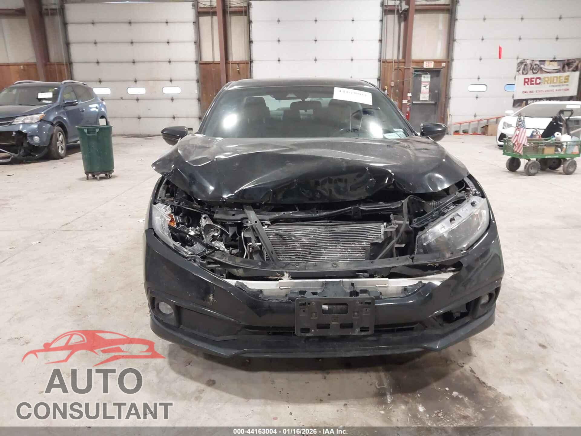 HONDA CIVIC 2019 - 2HGFC2E87KH517825