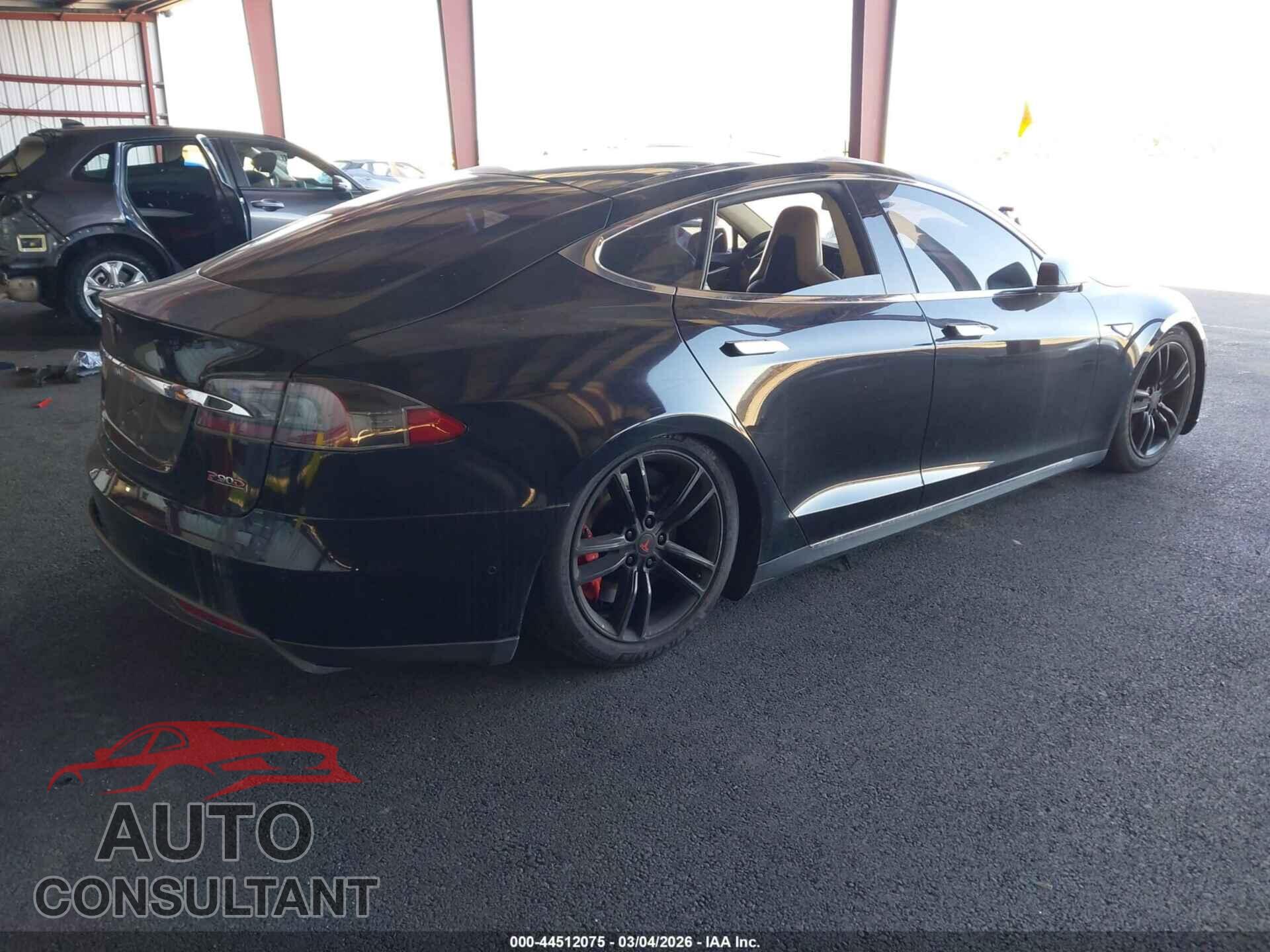 TESLA MODEL S 2016 - 5YJSA1E43GF120104