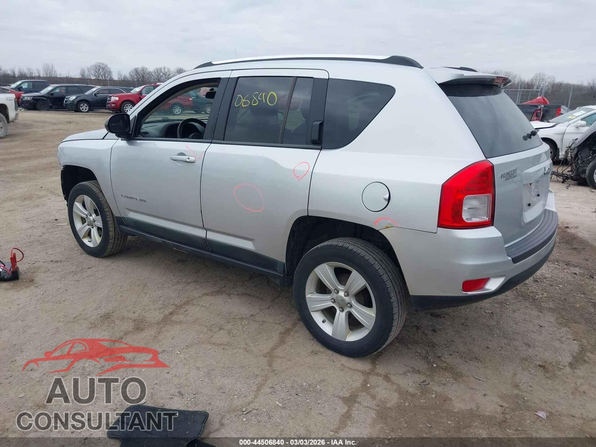 JEEP COMPASS 2011 - 1J4NT1FA4BD290543