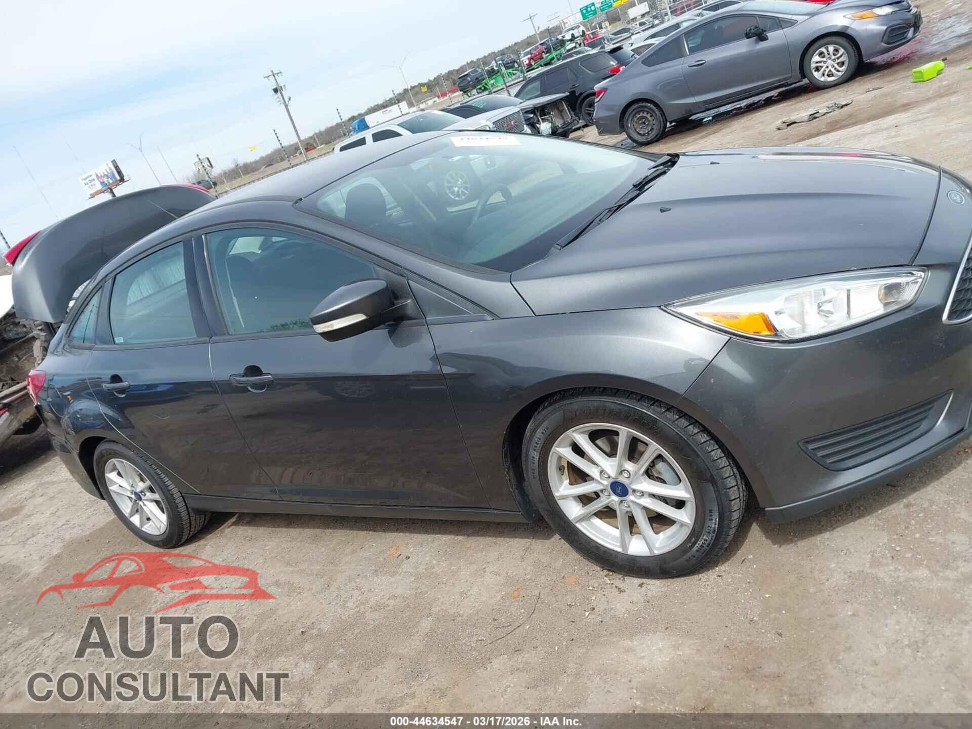 FORD FOCUS 2017 - 1FADP3F28HL249573