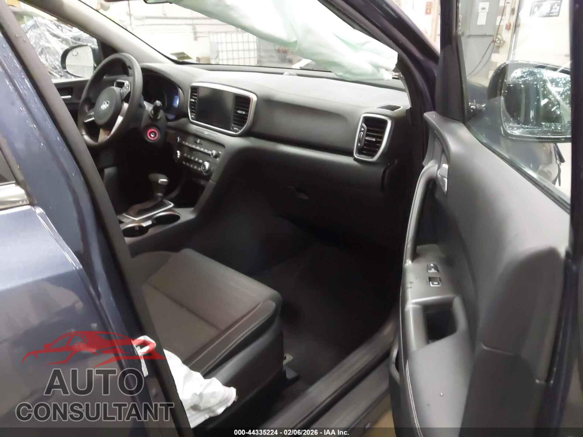 KIA SPORTAGE 2021 - KNDPMCAC7M7863243