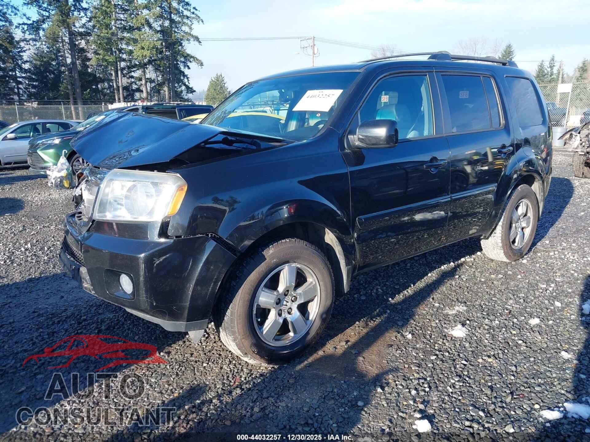 HONDA PILOT 2011 - 5FNYF4H71BB081024