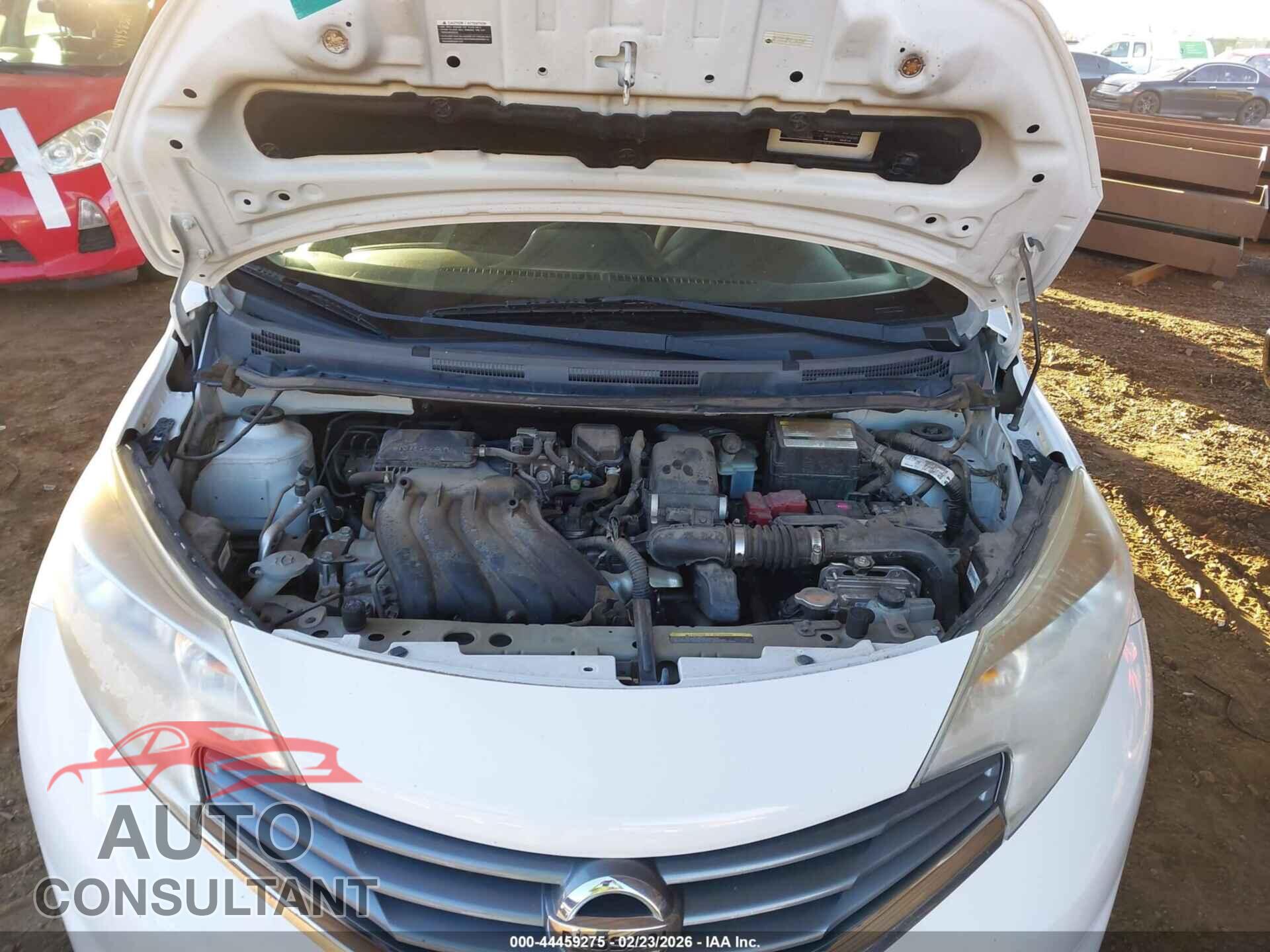 NISSAN VERSA NOTE 2015 - 3N1CE2CP1FL443047