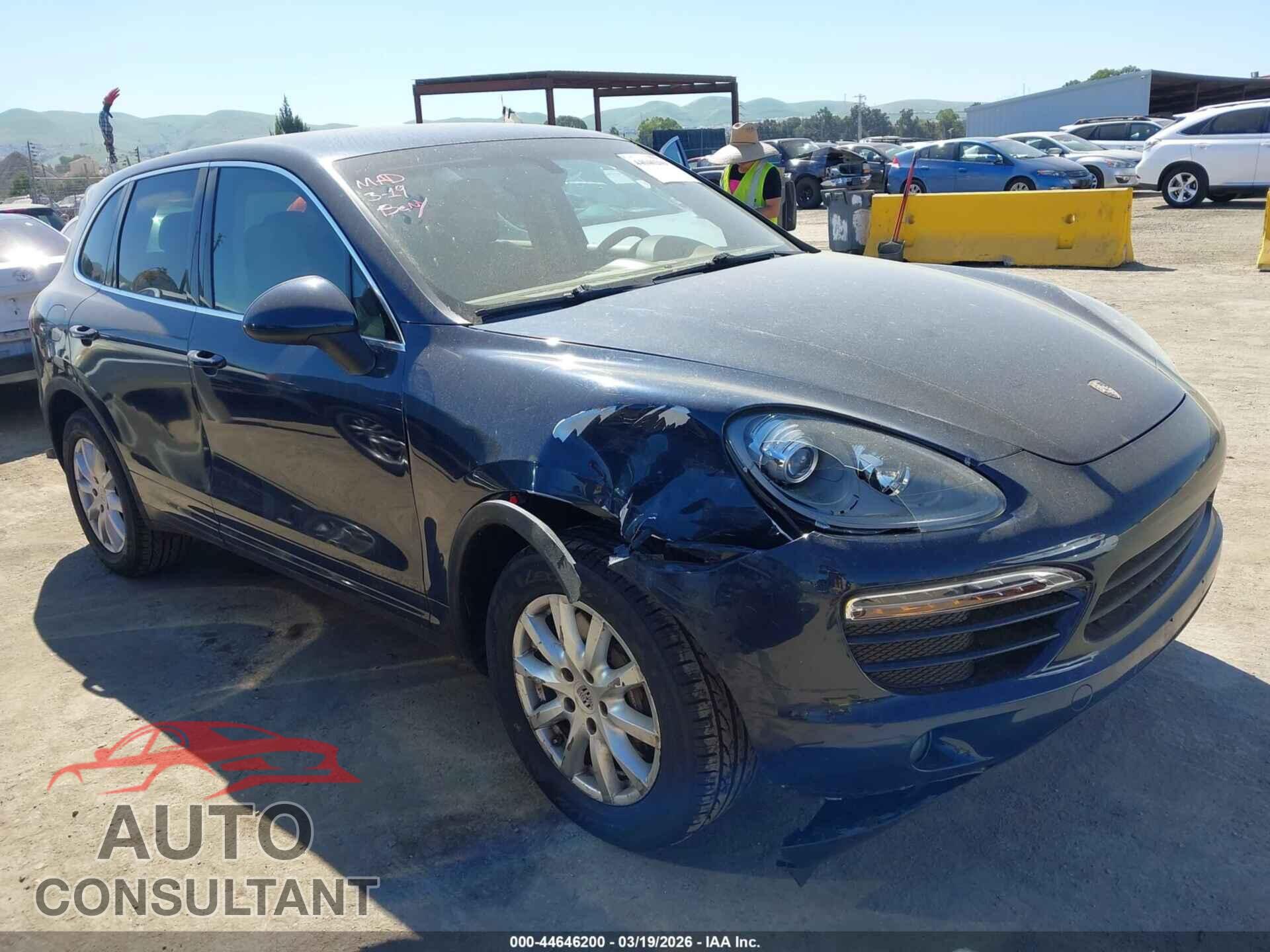 PORSCHE CAYENNE 2012 - WP1AA2A2XCLA11537