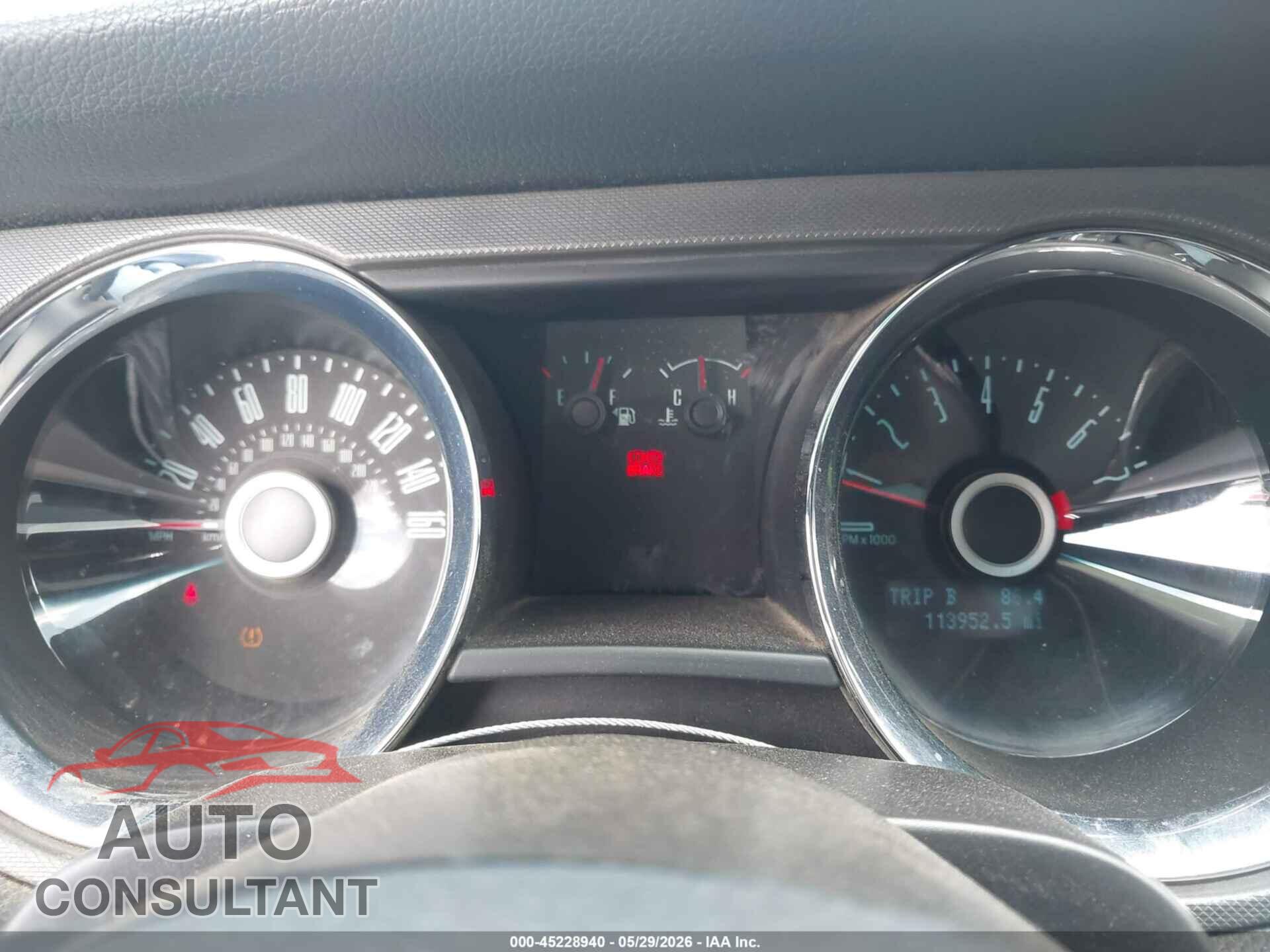FORD MUSTANG 2014 - 1ZVBP8CF4E5309805