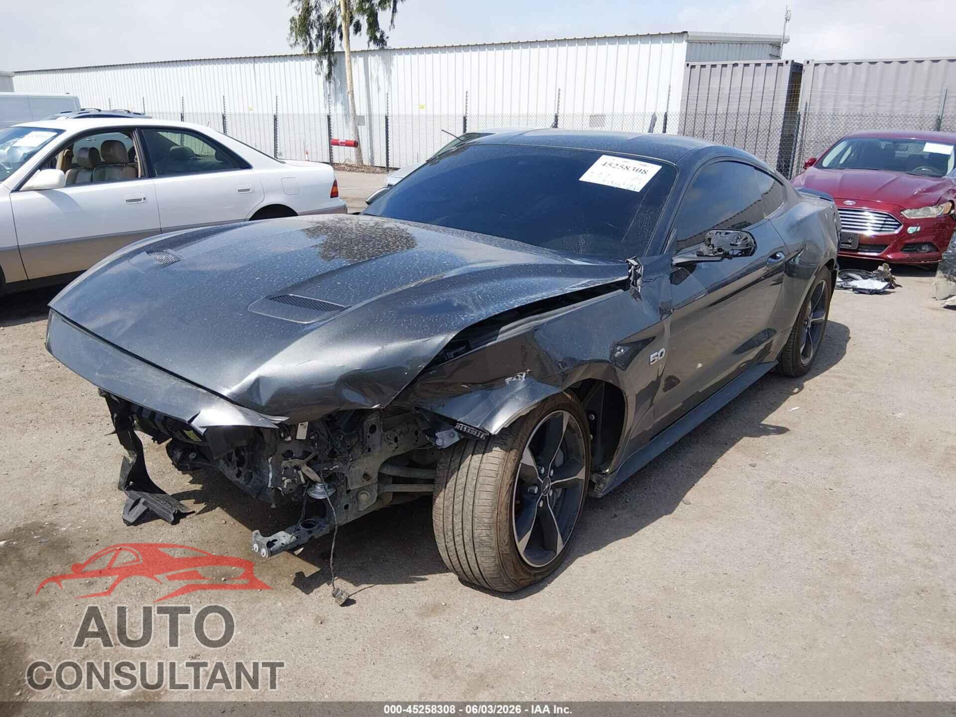 FORD MUSTANG 2018 - 1FA6P8CF0J5114465