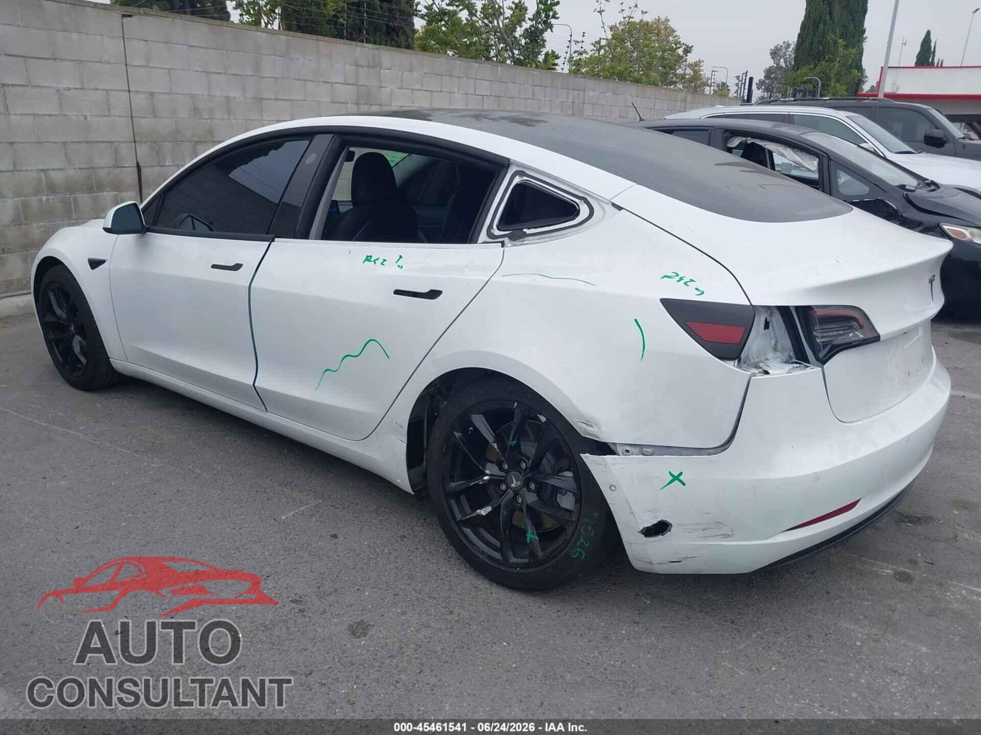 TESLA MODEL 3 2018 - 5YJ3E1EA4JF062560