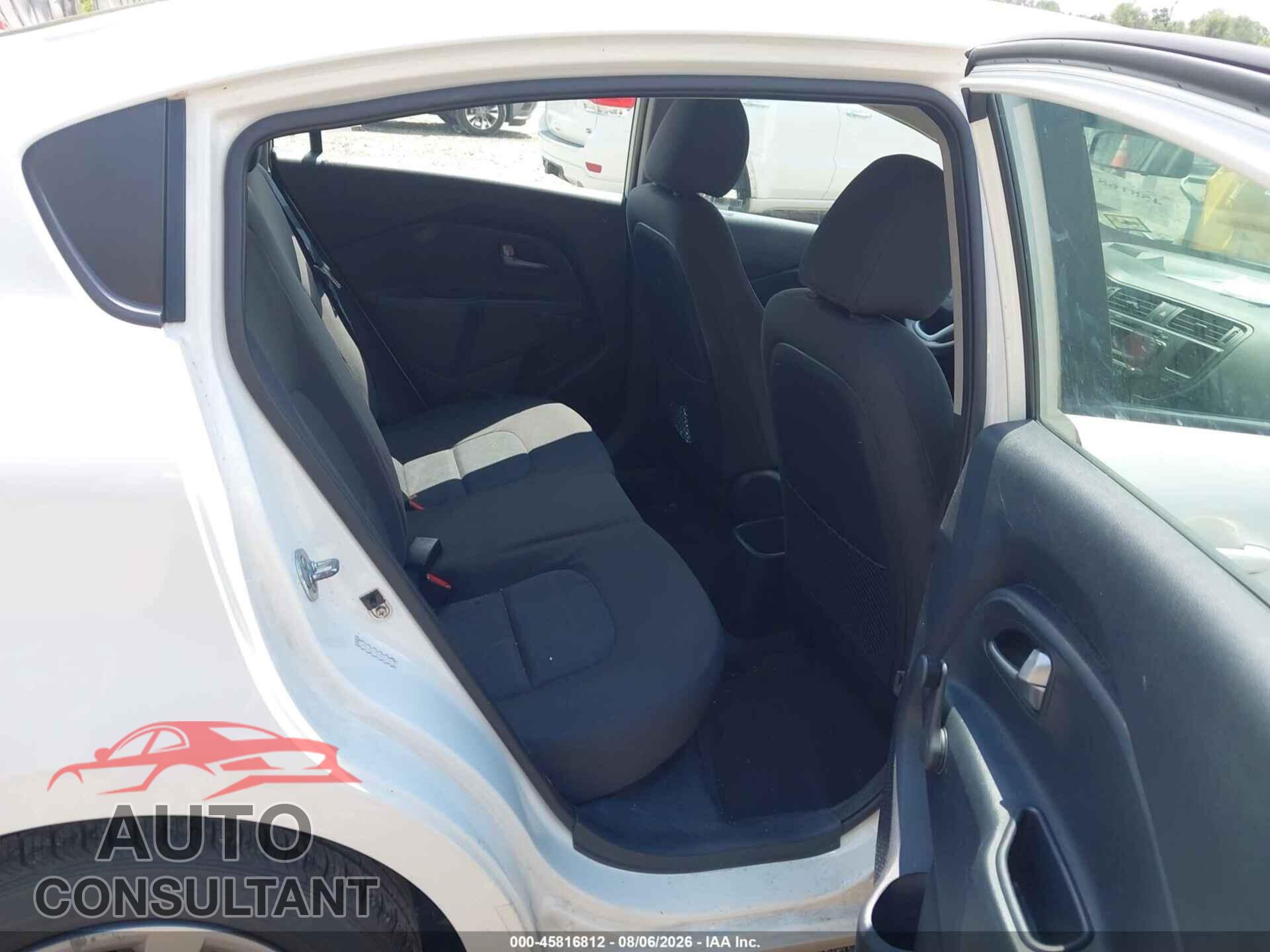 KIA RIO 2013 - KNADM4A36D6150104