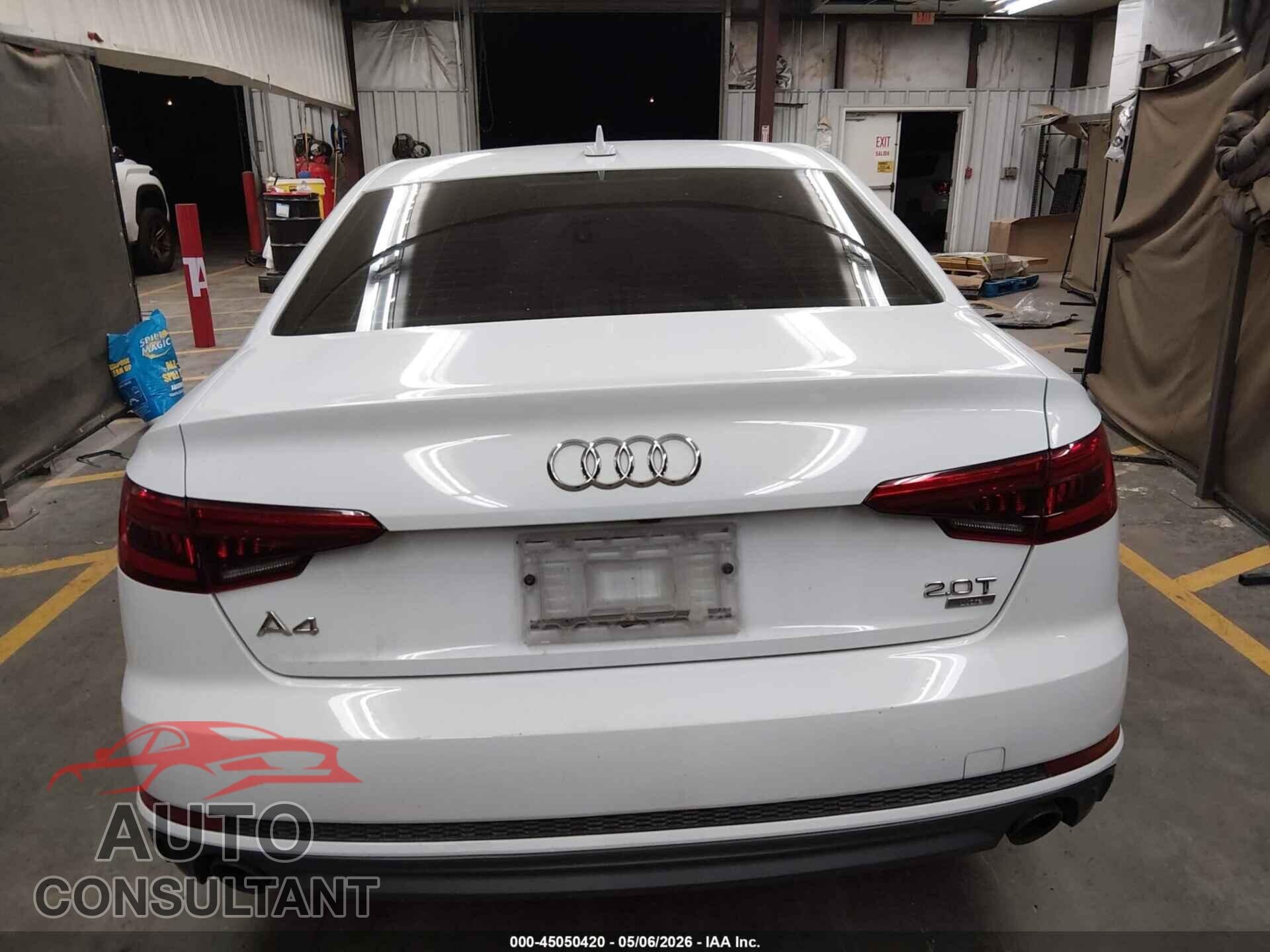 AUDI A4 2017 - WAUKMAF41HN058952