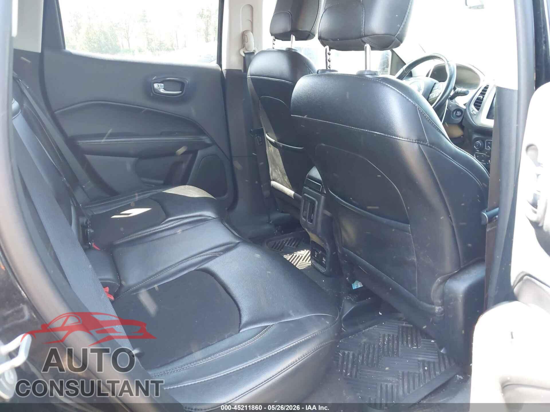 JEEP COMPASS 2018 - 3C4NJDBB1JT393648